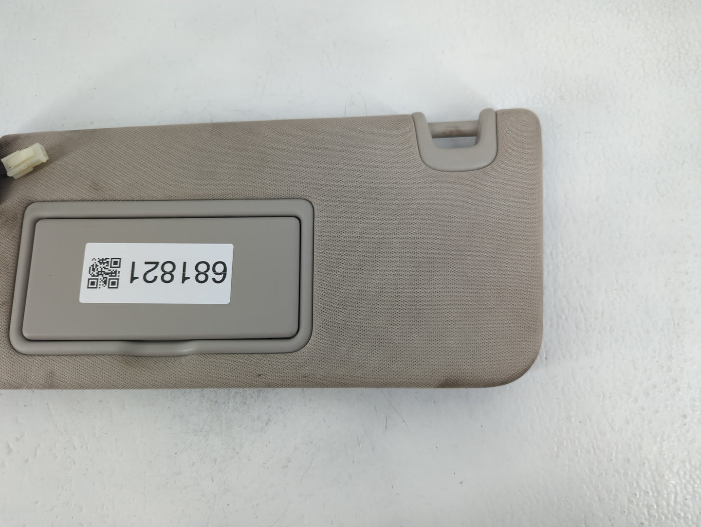 2015-2018 Nissan Murano Sun Visor Shade Replacement Driver Left Mirror Fits Fits 2015 2016 2017 2018 OEM Used Auto Parts - O