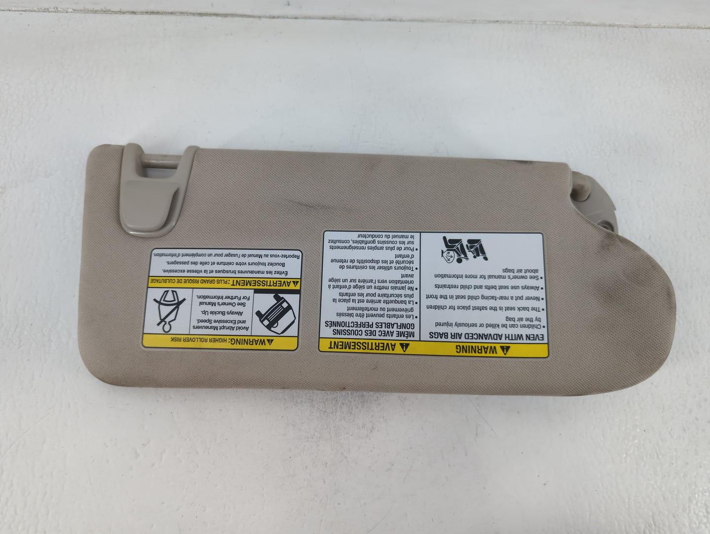 2015-2018 Nissan Murano Sun Visor Shade Replacement Driver Left Mirror Fits Fits 2015 2016 2017 2018 OEM Used Auto Parts - O