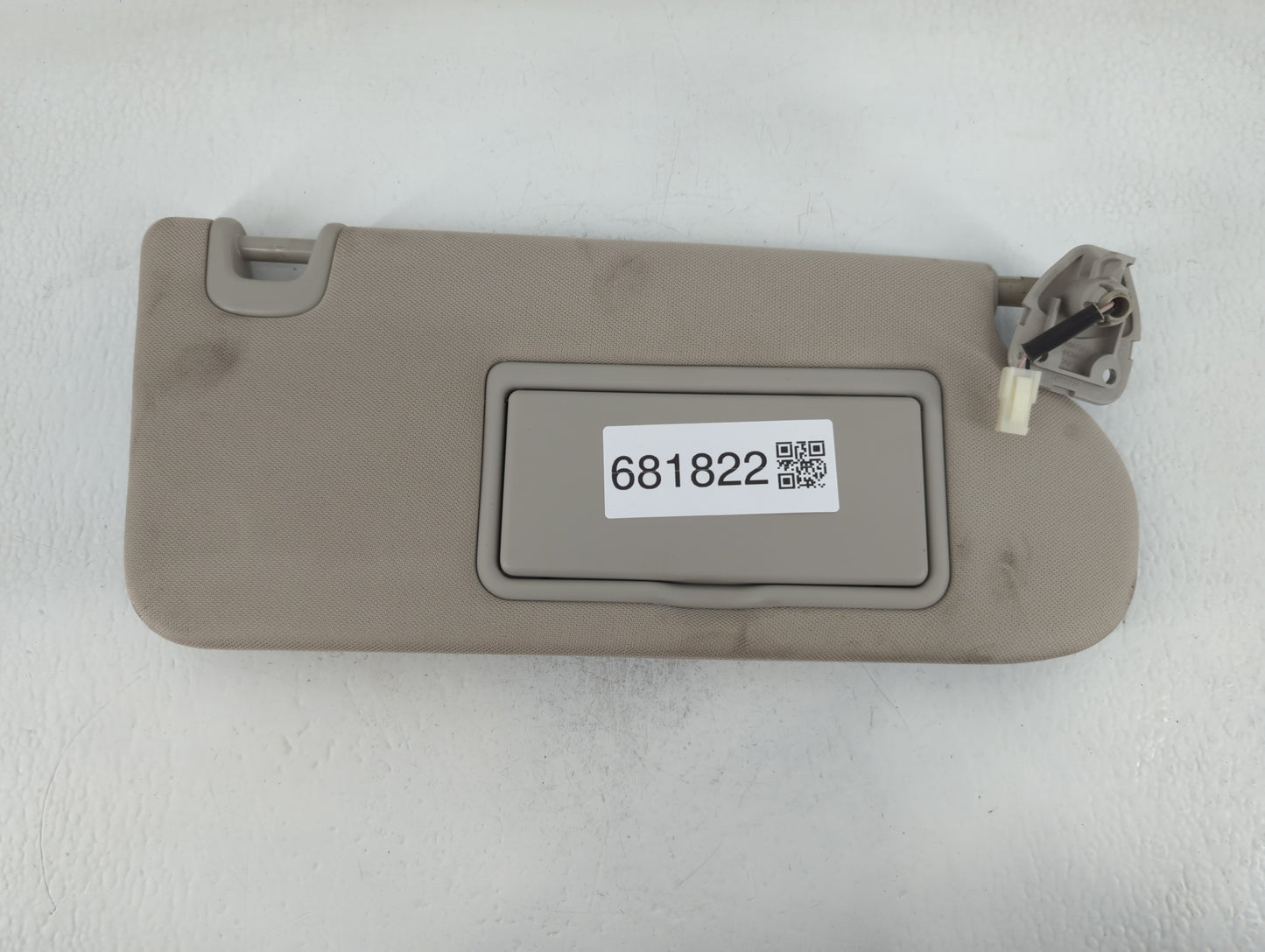 2015-2018 Nissan Murano Sun Visor Shade Replacement Passenger Right Mirror Fits Fits 2015 2016 2017 2018 OEM Used Auto Parts