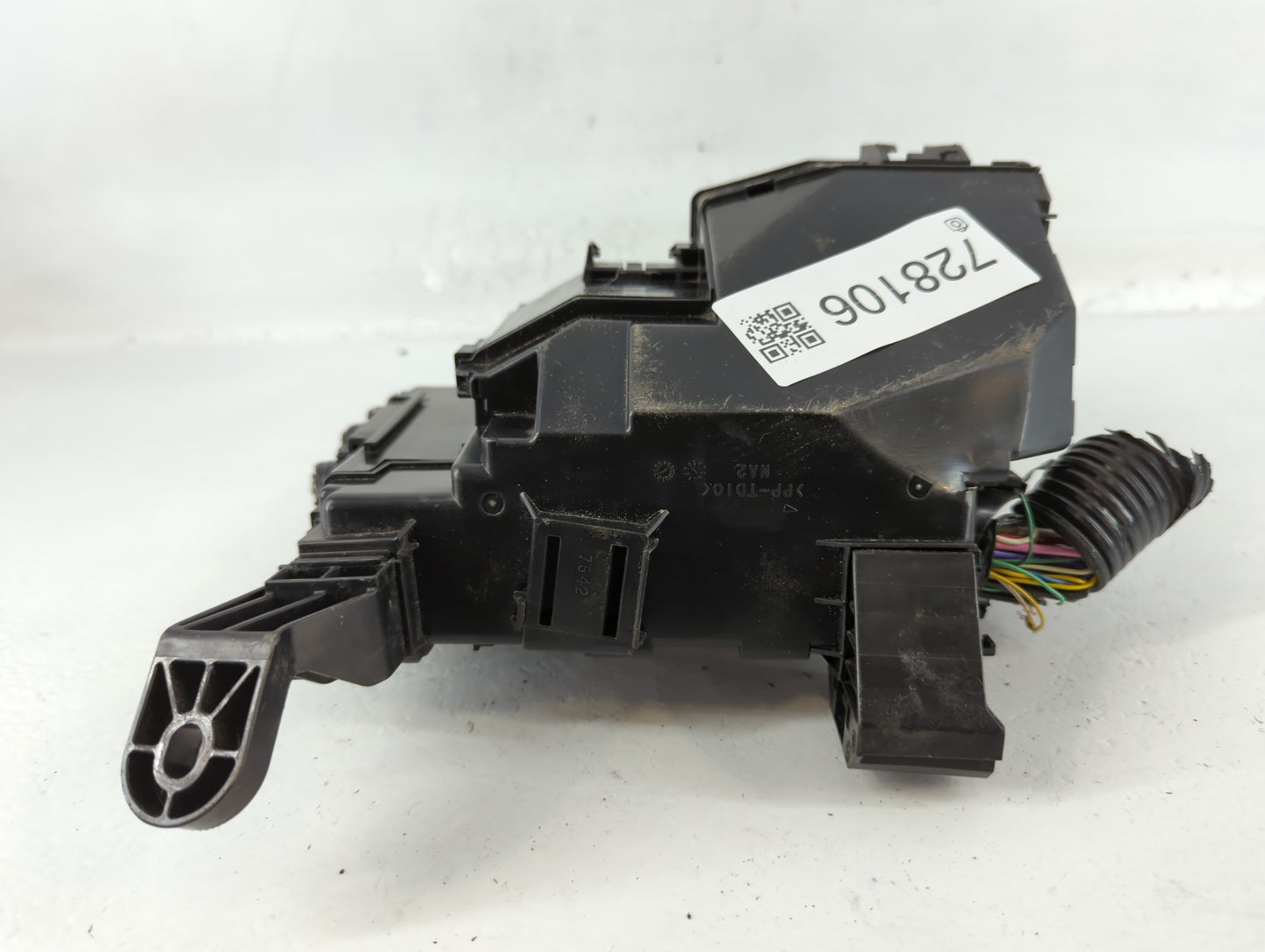 2015-2022 Nissan Murano Fusebox Fuse Box Panel Relay Module P/N:7254-5763-30 A33Y Fits OEM Used Auto Parts - Oemusedautopart