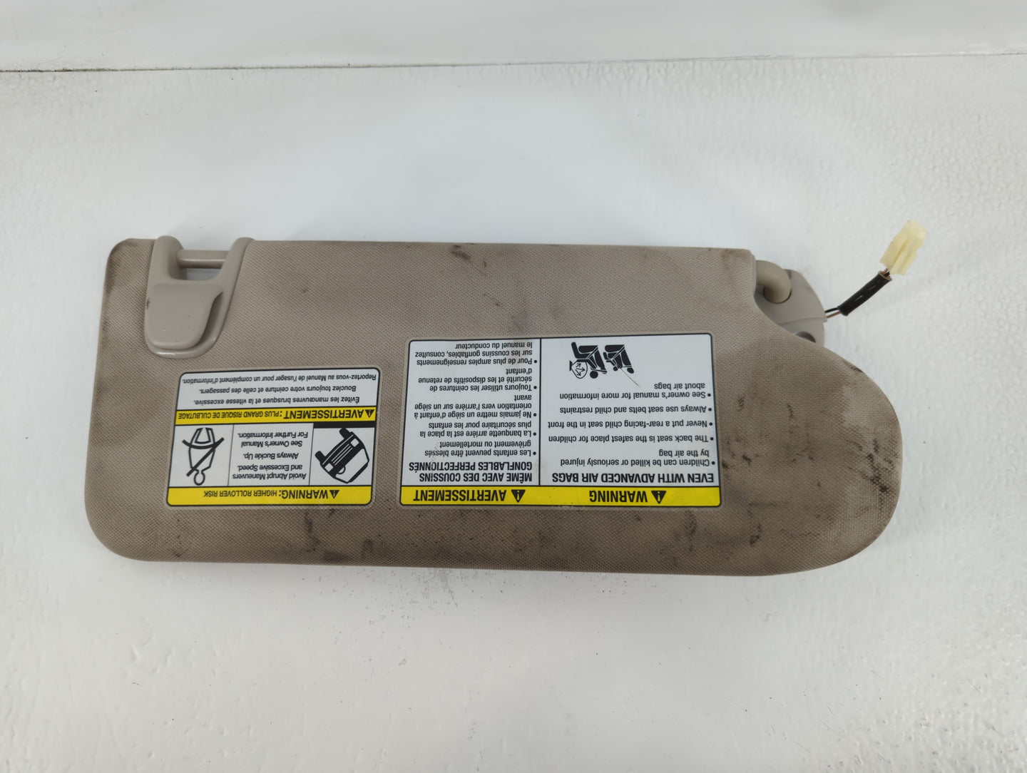 2015-2018 Nissan Murano Sun Visor Shade Replacement Driver Left Mirror Fits Fits 2015 2016 2017 2018 OEM Used Auto Parts - O