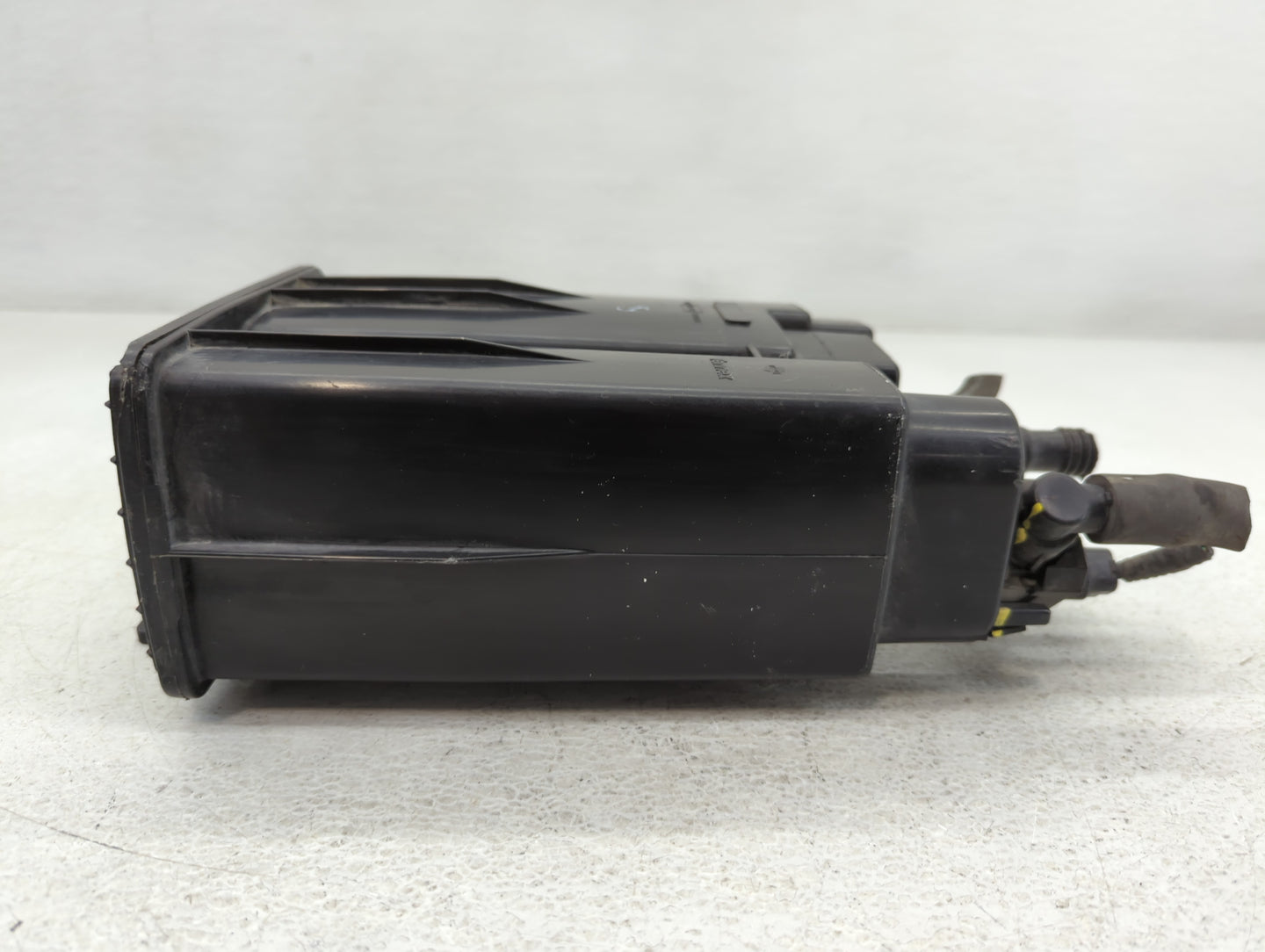 2015 Nissan Murano Fuel Vapor Charcoal Canister 748443 - Oemusedautoparts1.com
