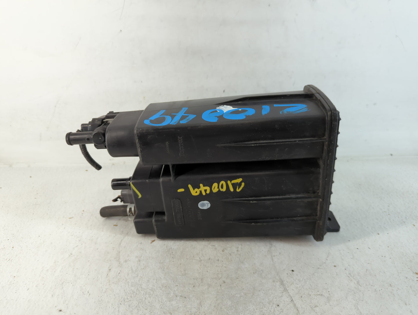 2015 Nissan Murano Fuel Vapor Charcoal Canister - Oemusedautoparts1.com
