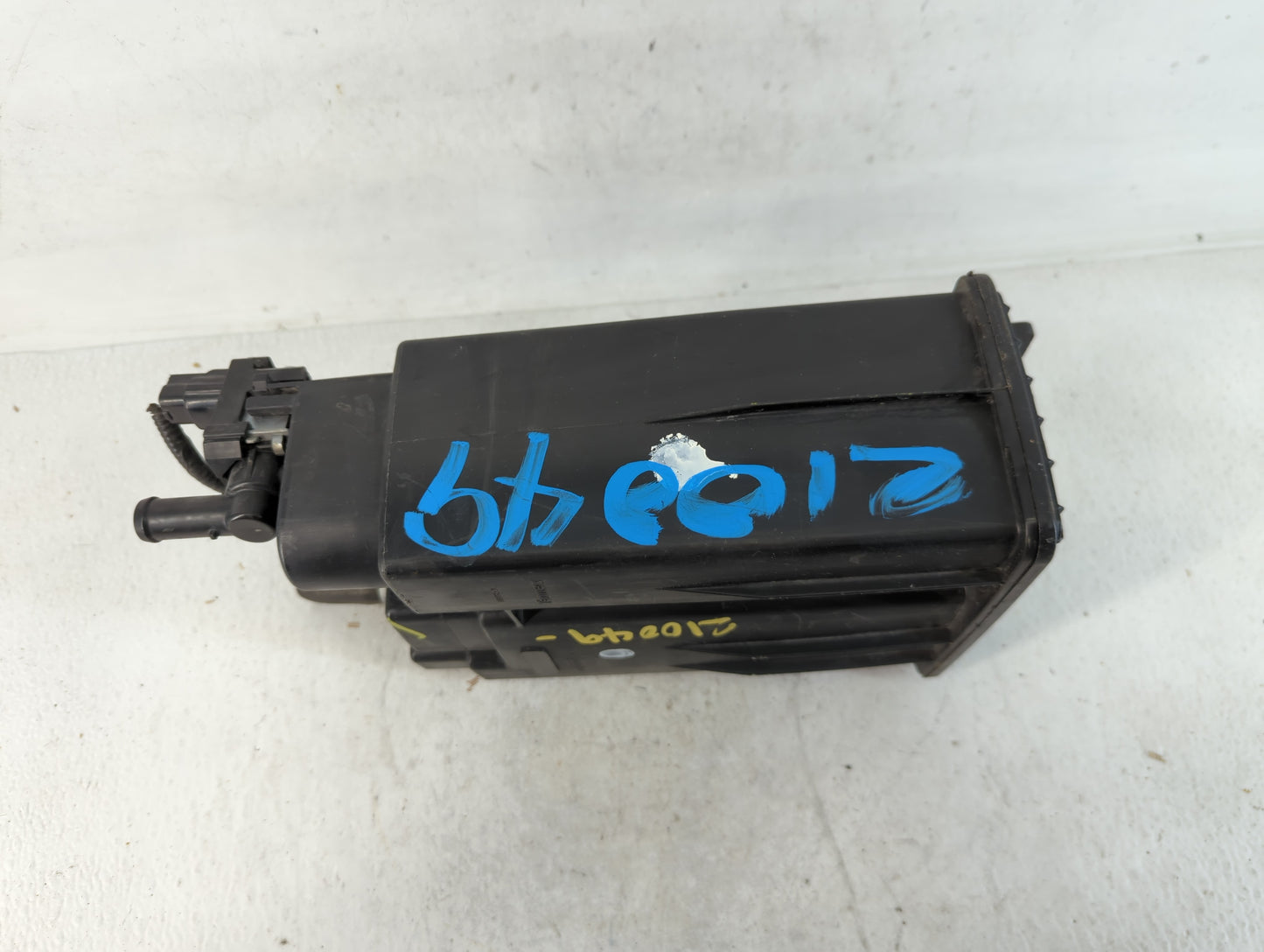 2015 Nissan Murano Fuel Vapor Charcoal Canister 759108 - Oemusedautoparts1.com