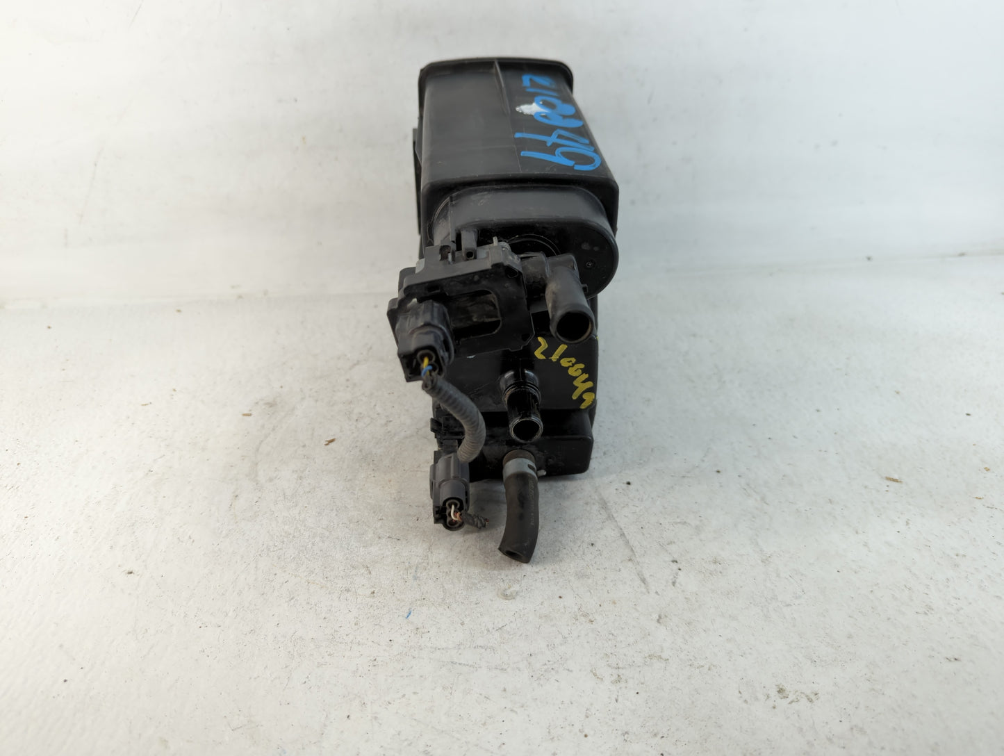 2015 Nissan Murano Fuel Vapor Charcoal Canister - Oemusedautoparts1.com