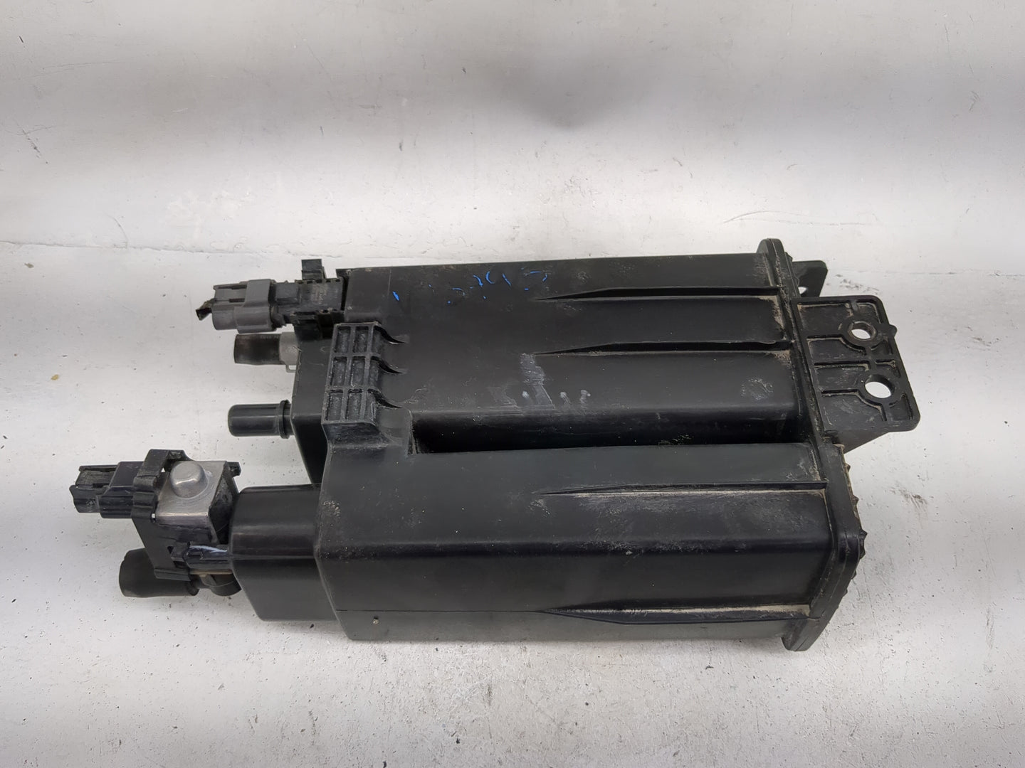 2015 Nissan Nv200 Fuel Vapor Charcoal Canister - Oemusedautoparts1.com