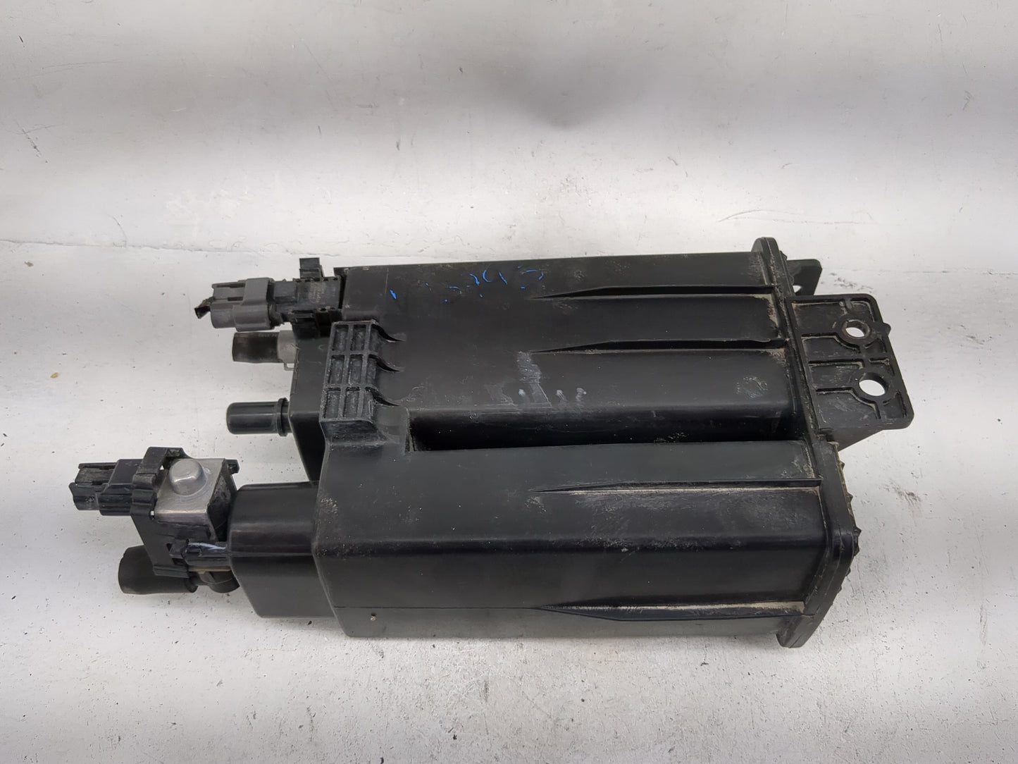 2015 Nissan Nv200 Fuel Vapor Charcoal Canister - Oemusedautoparts1.com