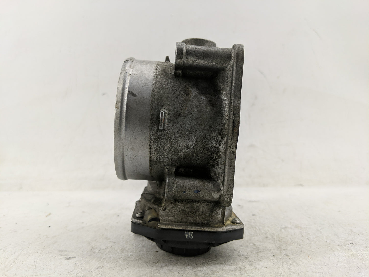 2015-2016 Nissan Nv2500 Throttle Body P/N:7S000 D Fits Fits 2012 2013 2014 2015 2016 OEM Used Auto Parts - Oemusedautoparts1