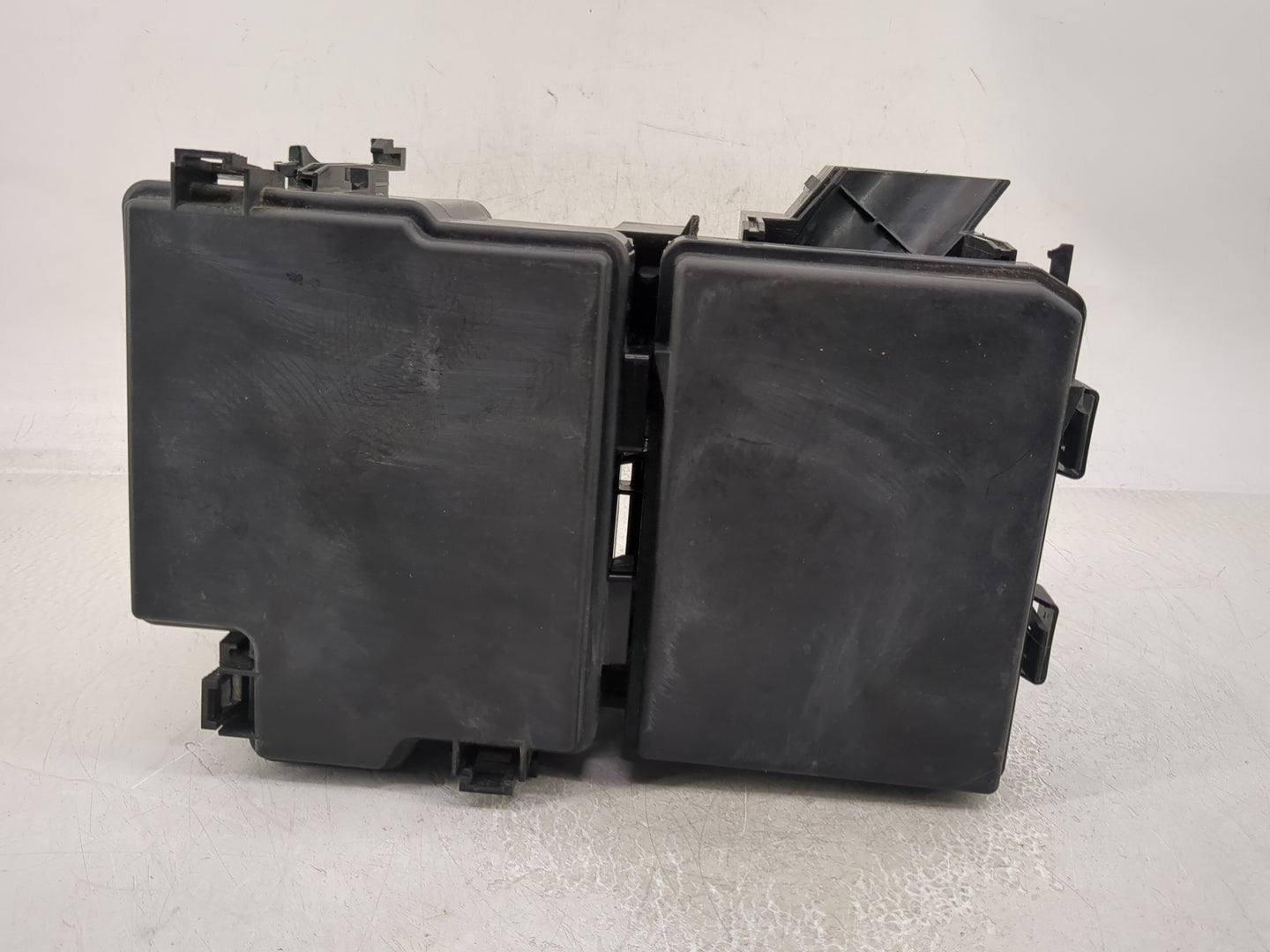 2012-2020 Nissan Nv2500 Fusebox Fuse Box Panel Relay Module Fits Fits 2012 2013 2014 2015 2016 2017 2018 2019 2020 OEM Used 