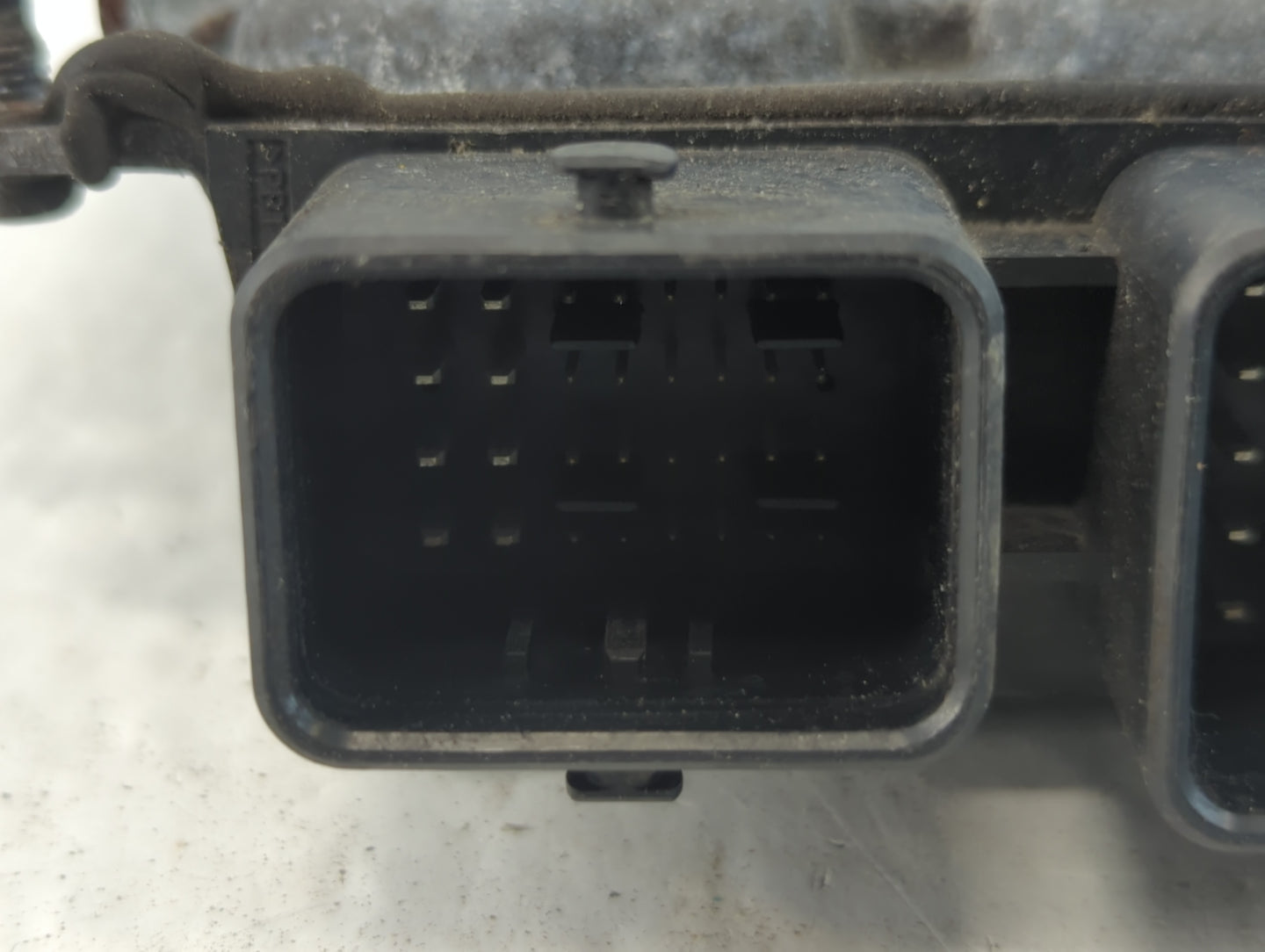 2015-2016 Nissan Pathfinder PCM Engine Control Computer ECU ECM PCU OEM P/N:NEC011-654 Fits Fits 2015 2016 2017 OEM Used Aut