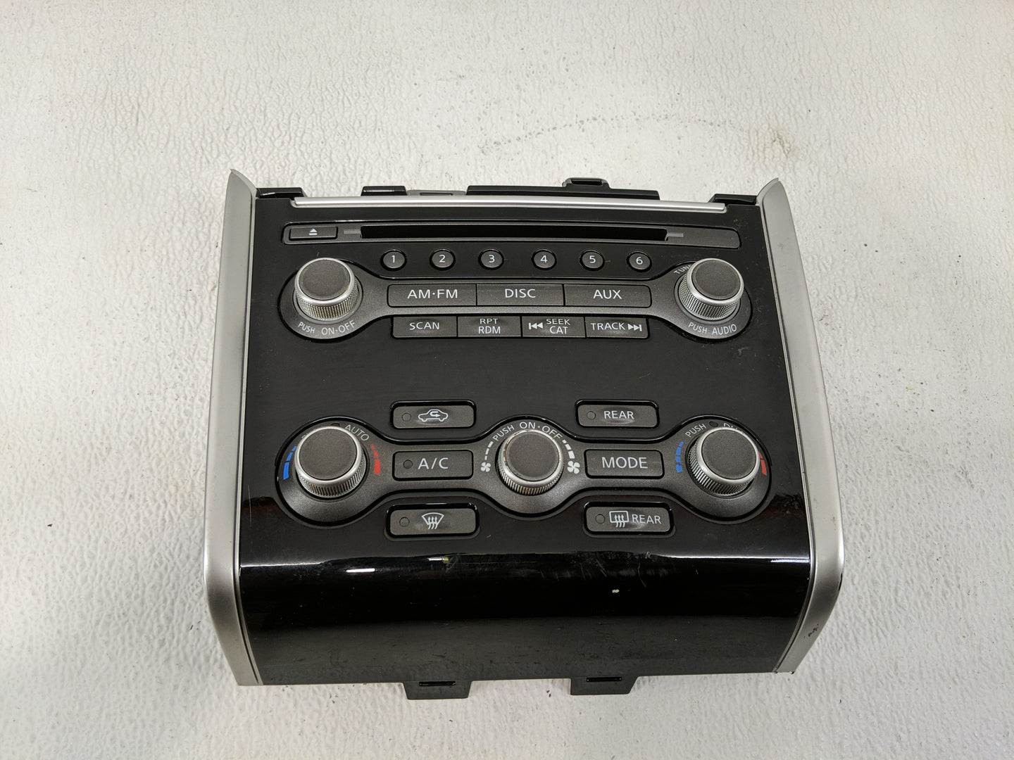 Nissan Pathfinder Radio Control Panel - Oemusedautoparts1.com