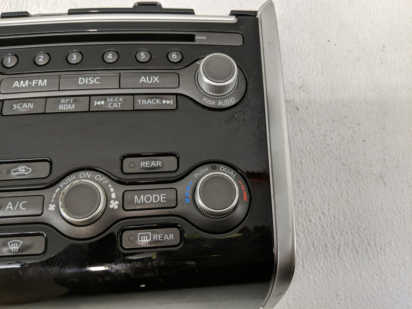 Nissan Pathfinder Radio Control Panel - Oemusedautoparts1.com