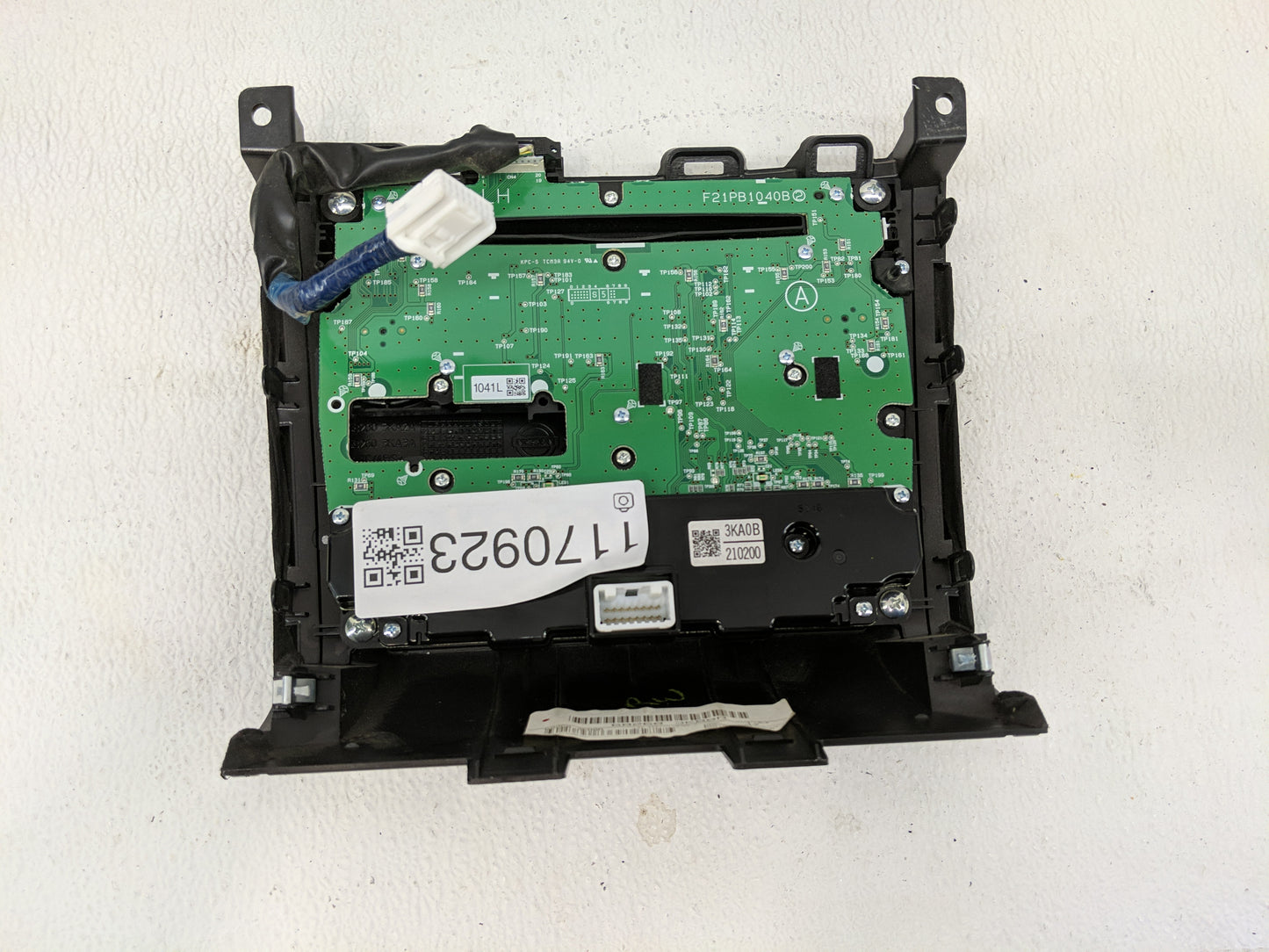 Nissan Pathfinder Radio Control Panel - Oemusedautoparts1.com