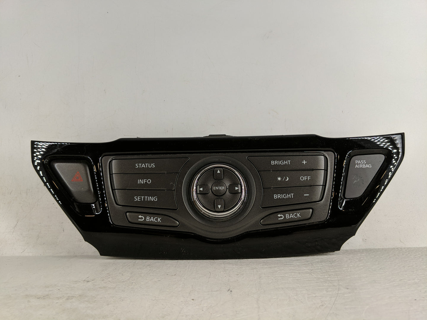 2015 Nissan Pathfinder Radio AM FM Cd Player Receiver Replacement P/N:28091 1LA0A Fits OEM Used Auto Parts - Oemusedautopart
