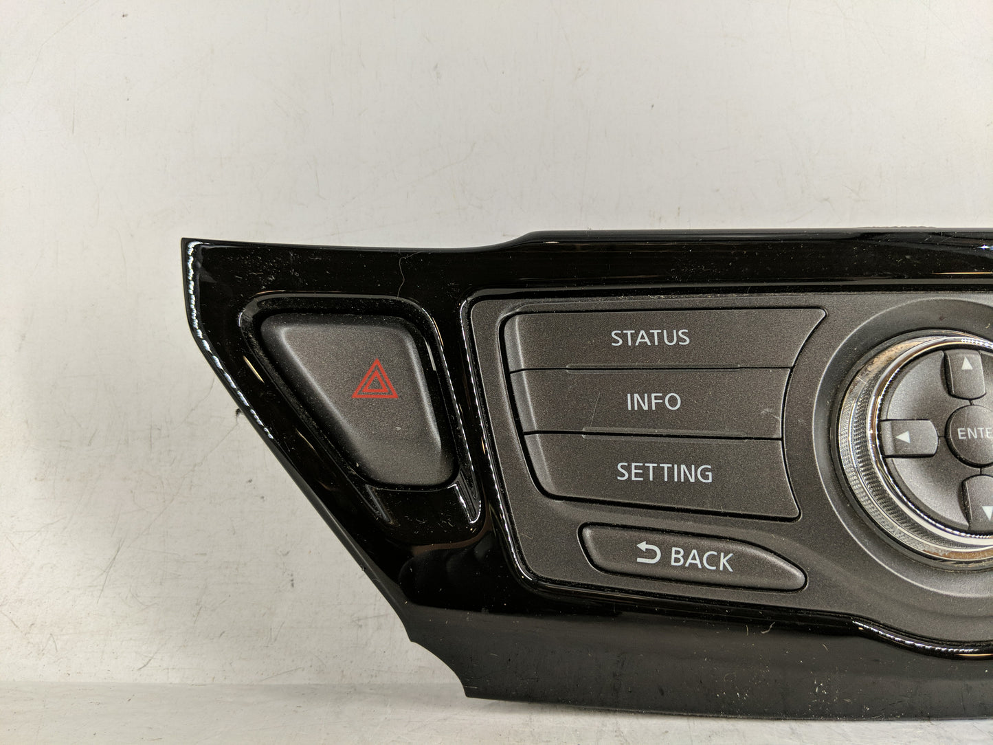 2015 Nissan Pathfinder Radio AM FM Cd Player Receiver Replacement P/N:28091 1LA0A Fits OEM Used Auto Parts - Oemusedautopart
