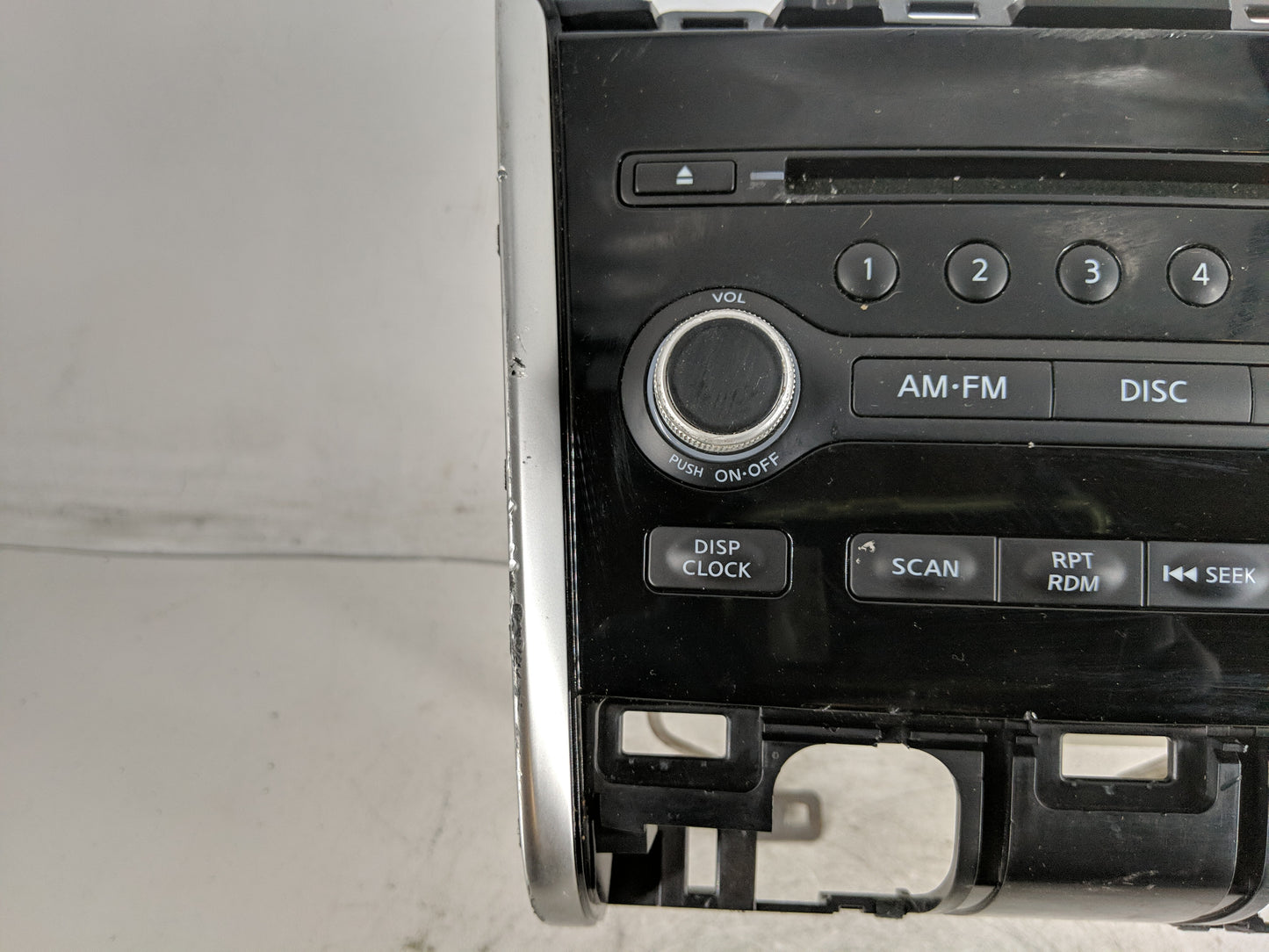 2015-2016 Nissan Pathfinder Radio AM FM Cd Player Receiver Replacement P/N:28185 3KA1A Fits Fits 2015 2016 OEM Used Auto Par