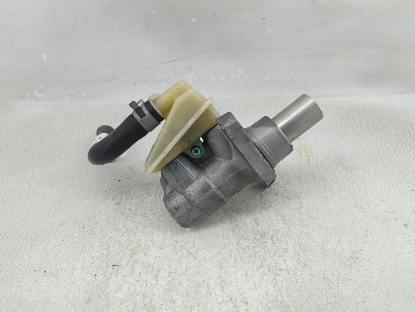 2013-2020 Nissan Pathfinder Brake Master Cylinder 1276543 - Oemusedautoparts1.com