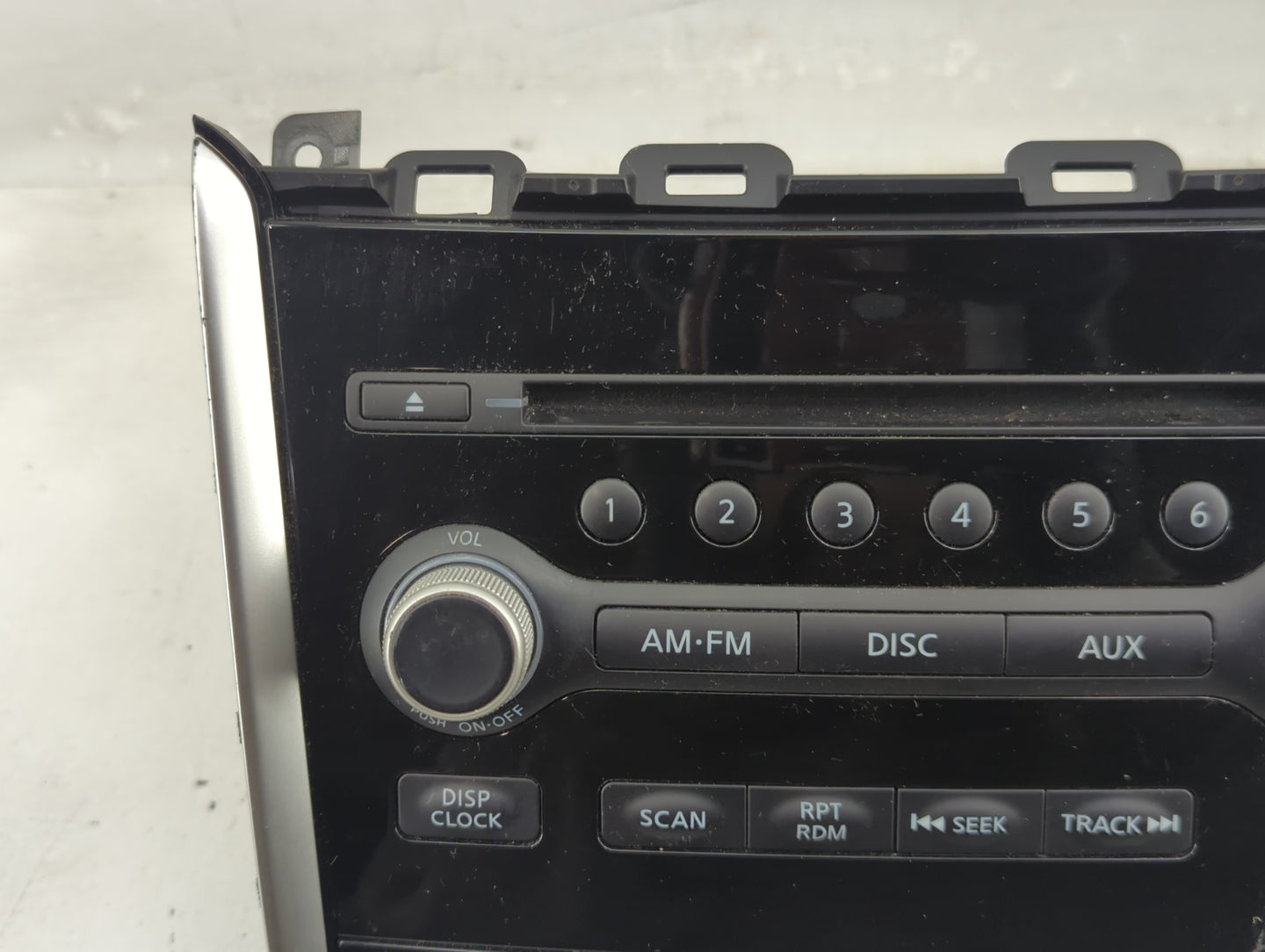 2015-2016 Nissan Pathfinder Radio AM FM Cd Player Receiver Replacement P/N:28185 3KA1A Fits Fits 2015 2016 OEM Used Auto Par