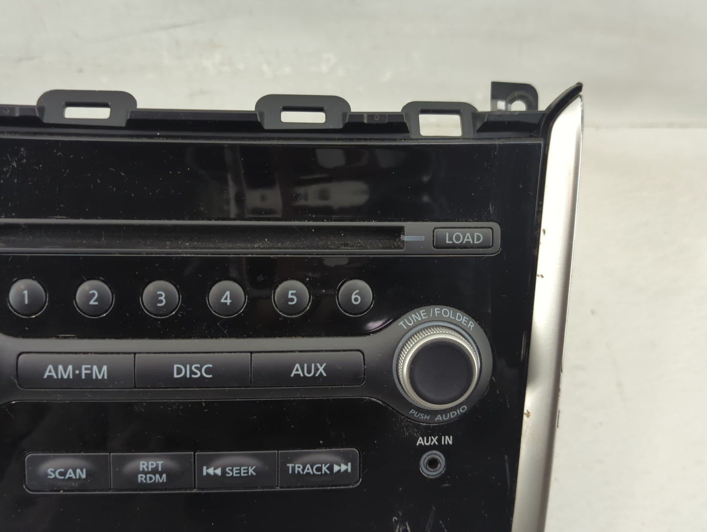 2015-2016 Nissan Pathfinder Radio AM FM Cd Player Receiver Replacement P/N:28185 3KA1A Fits Fits 2015 2016 OEM Used Auto Par