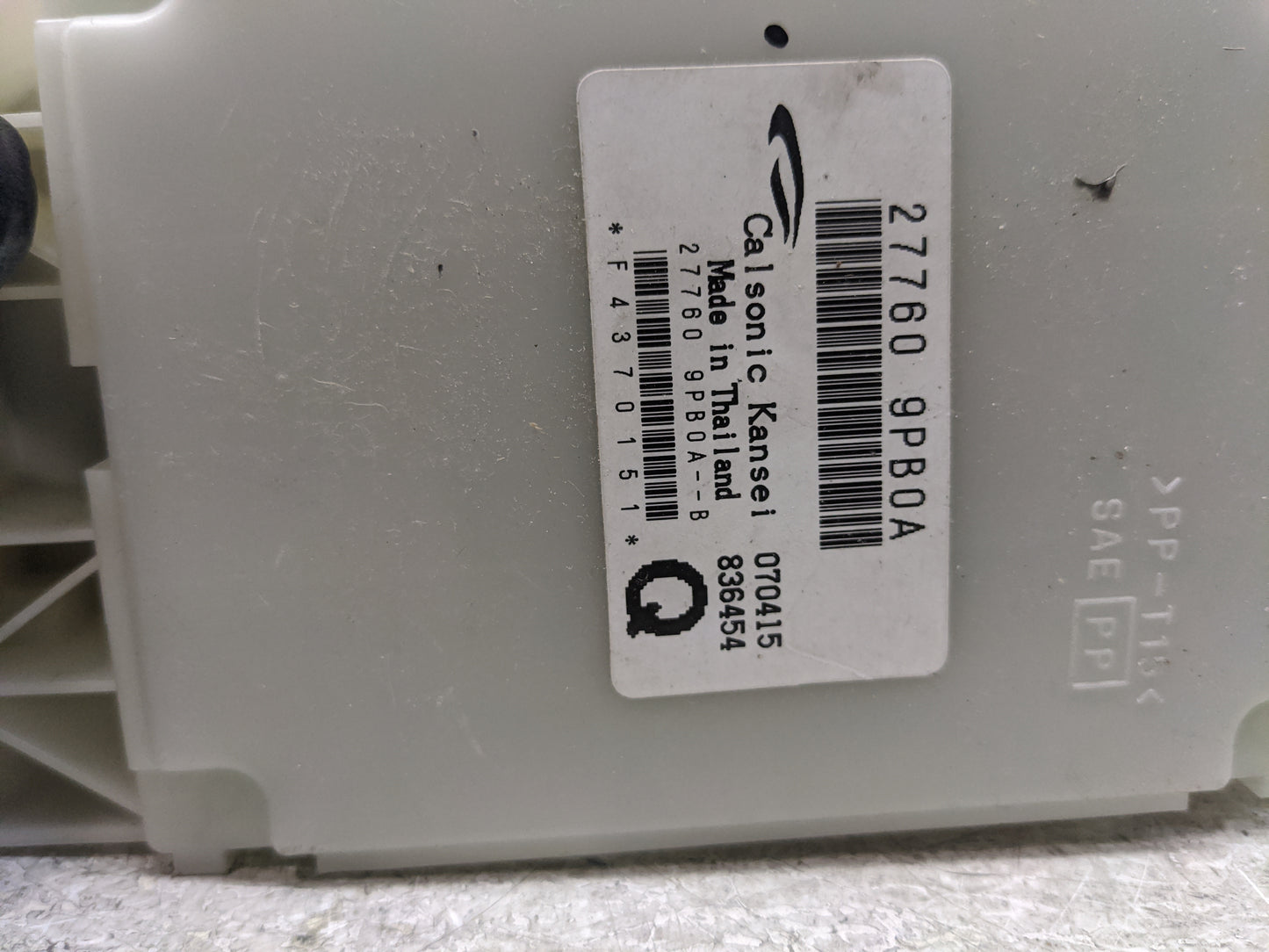 2015-2015 Nissan Pathfinder Chassis Control Module Ccm Bcm Body Control - Oemusedautoparts1.com