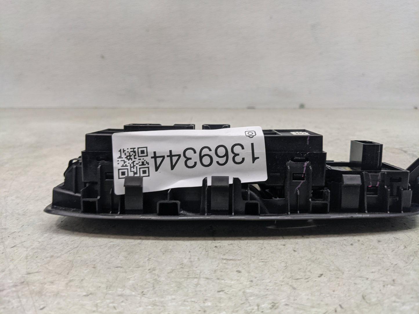 2013-2020 Nissan Pathfinder Master Power Window Switch Replacement Driver Side Left Fits OEM Used Auto Parts - Oemusedautopa