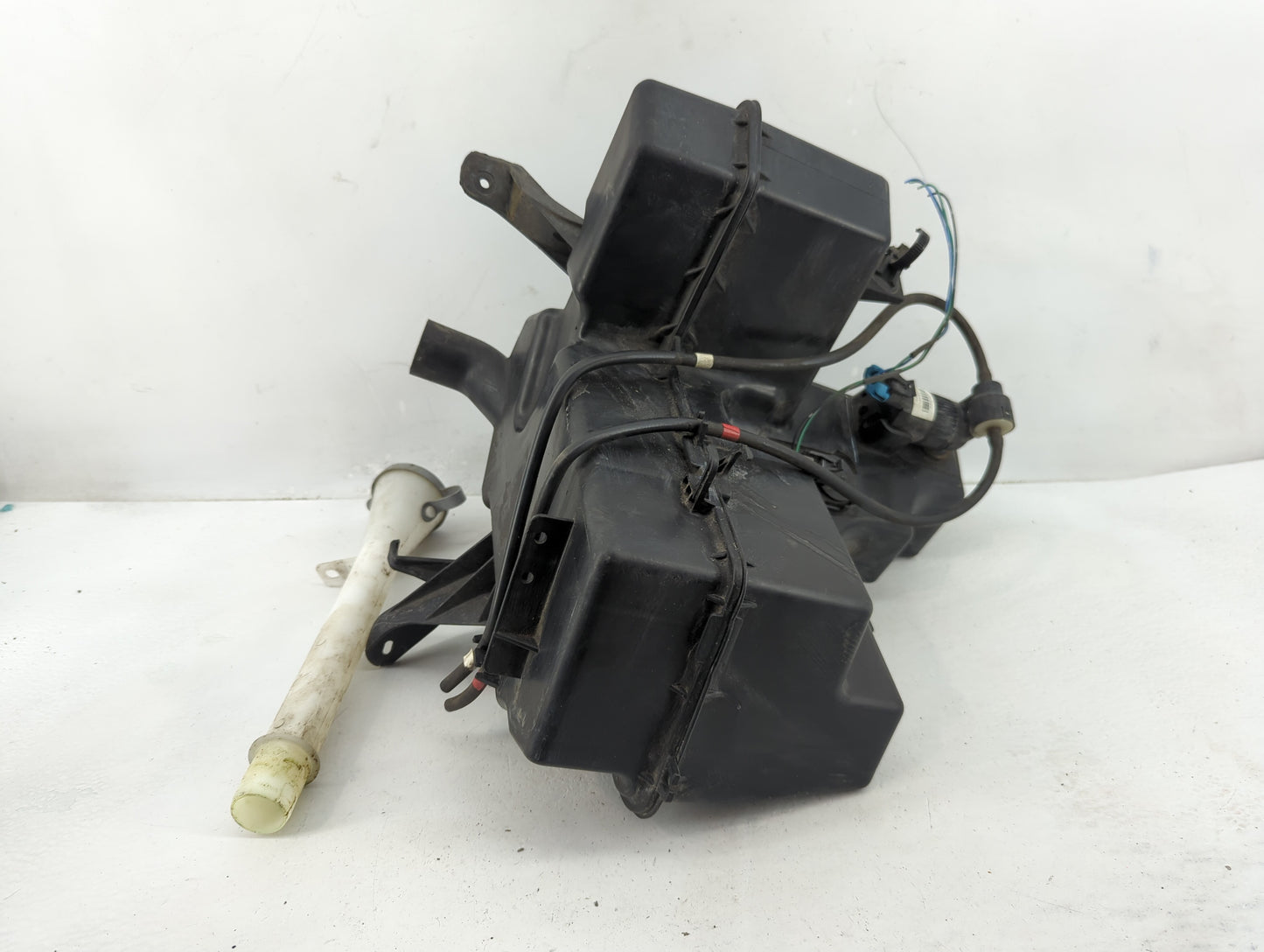 2015 Nissan Pathfinder Fuel Vapor Charcoal Canister - Oemusedautoparts1.com