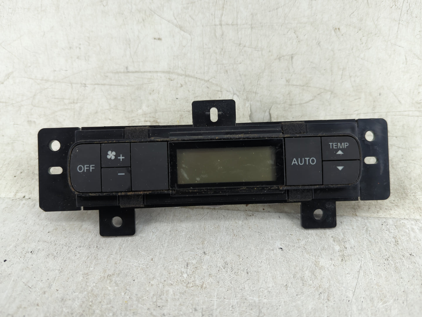 2013-2020 Nissan Pathfinder Ac Heater Climate Control Temperature Oem 1417805 - Oemusedautoparts1.com