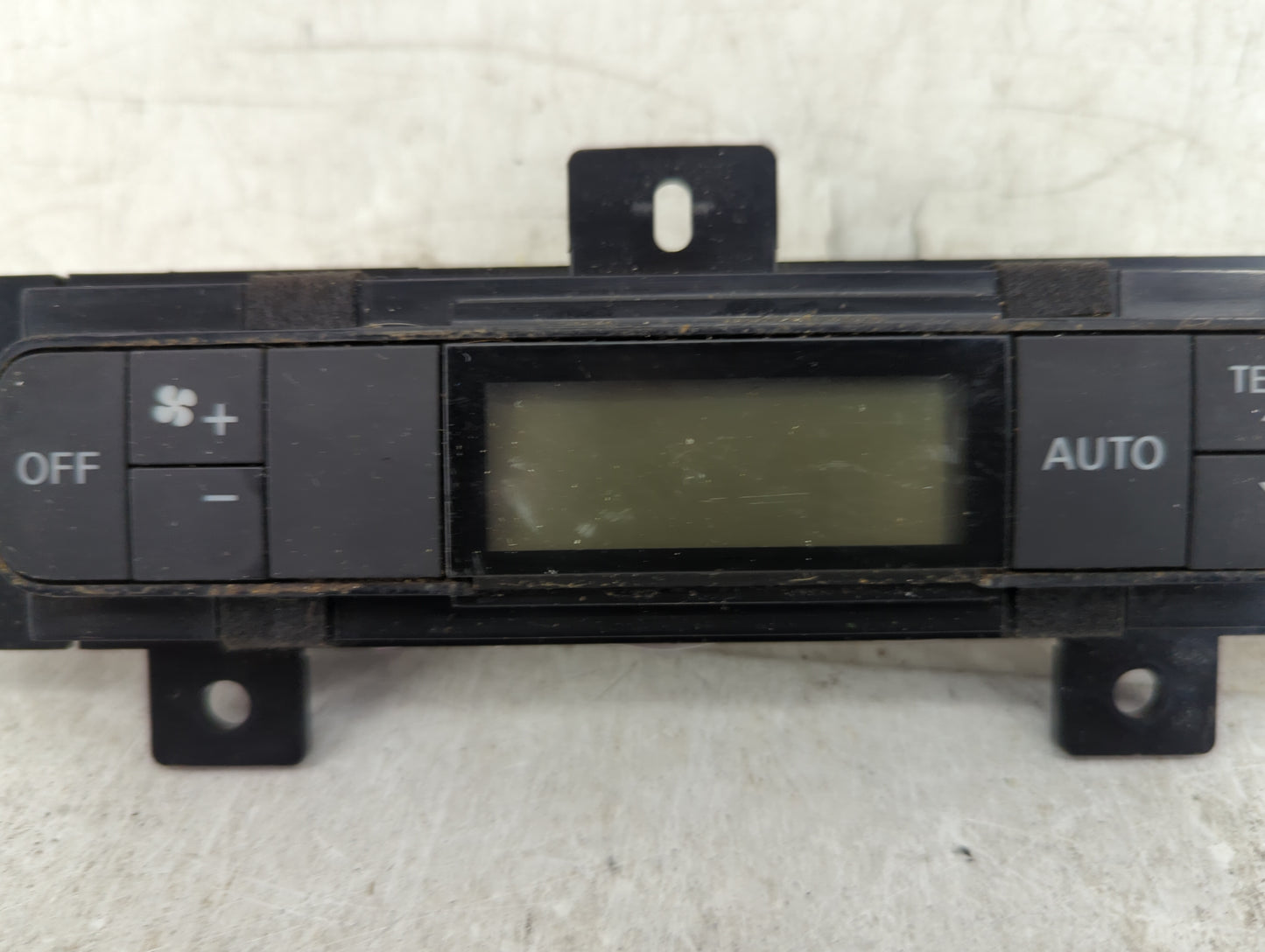 2013-2020 Nissan Pathfinder Ac Heater Climate Control Temperature Oem 1417805 - Oemusedautoparts1.com