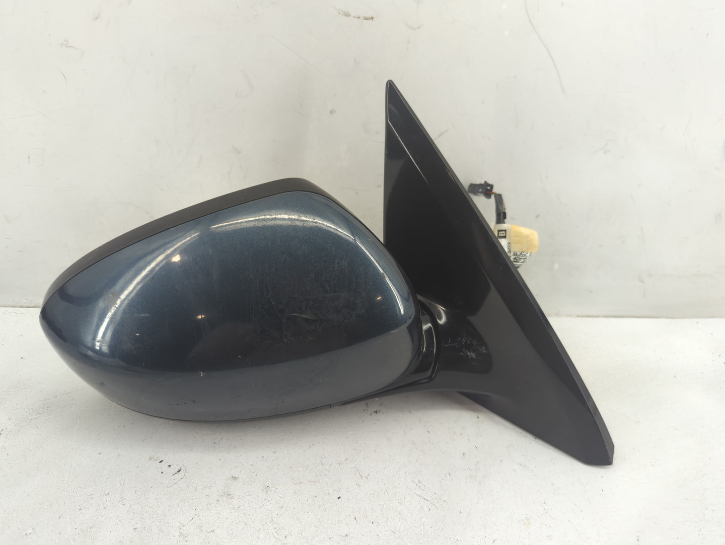2015 Nissan Pathfinder Passenger Side View Mirror - Right Door Mirror OEM Used - Oemusedautoparts1.com