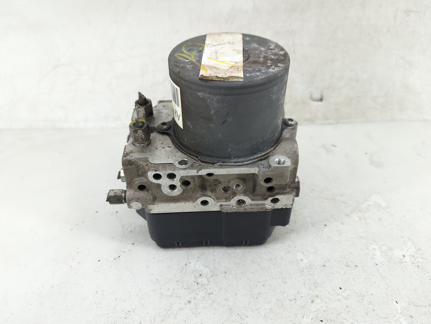 2015 Nissan Pathfinder ABS Pump Control Module Replacement P/N:47660 9PB0A Fits OEM Used Auto Parts - Oemusedautoparts1.com