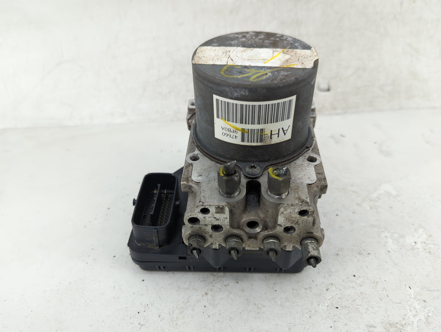 2015 Nissan Pathfinder ABS Pump Control Module Replacement P/N:47660 9PB0A Fits OEM Used Auto Parts - Oemusedautoparts1.com