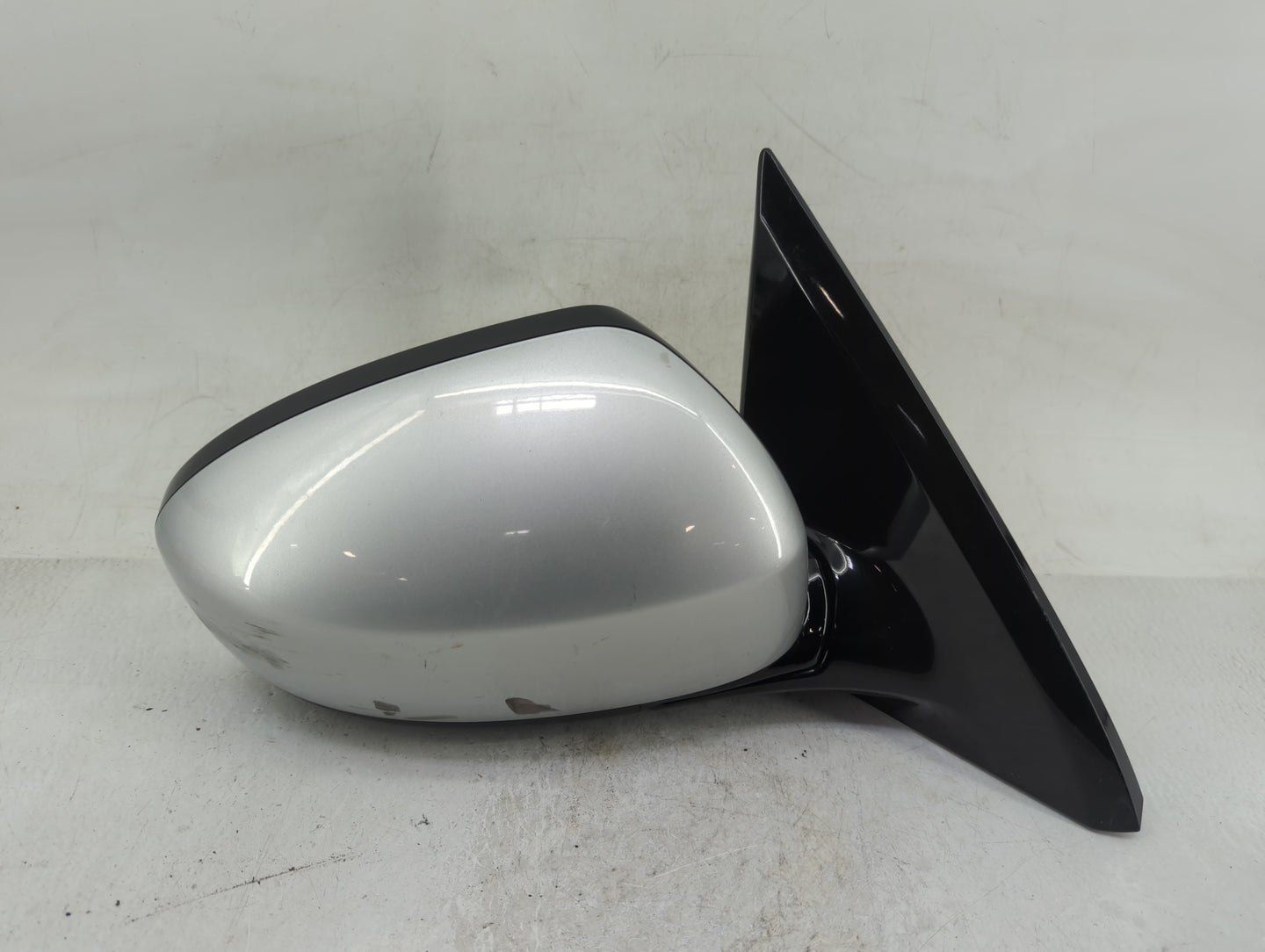 2013-2016 Nissan Pathfinder Passenger Side View Mirror - Right Door Mirror OEM Used - Oemusedautoparts1.com