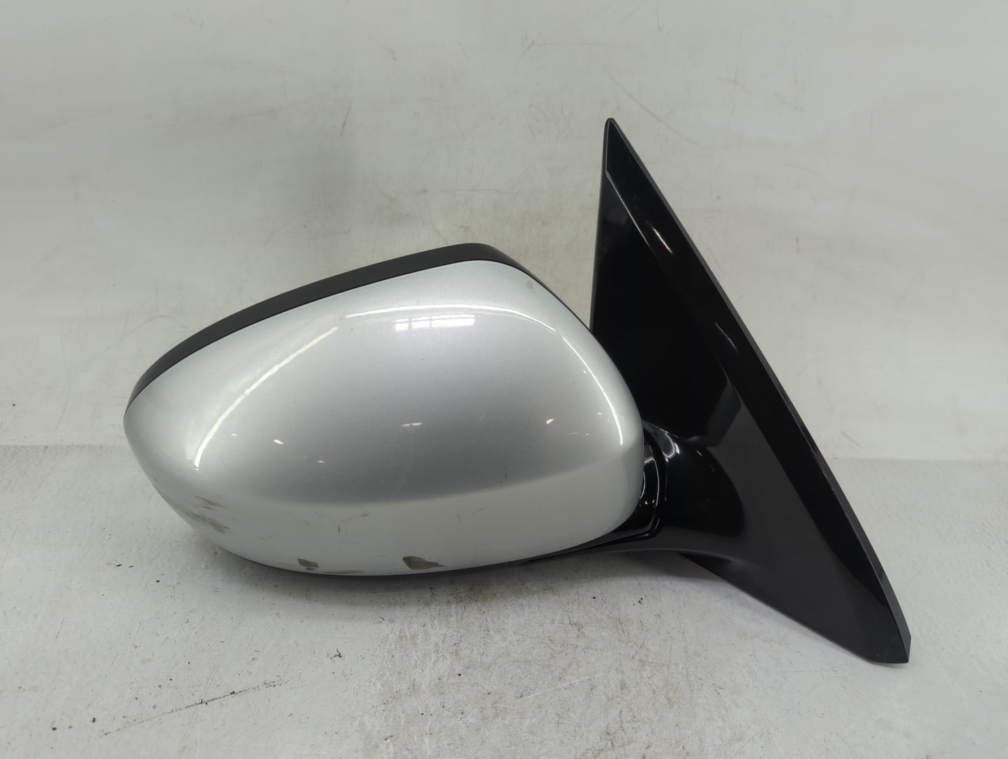 2013-2016 Nissan Pathfinder Passenger Side View Mirror - Right Door Mirror OEM Used - Oemusedautoparts1.com