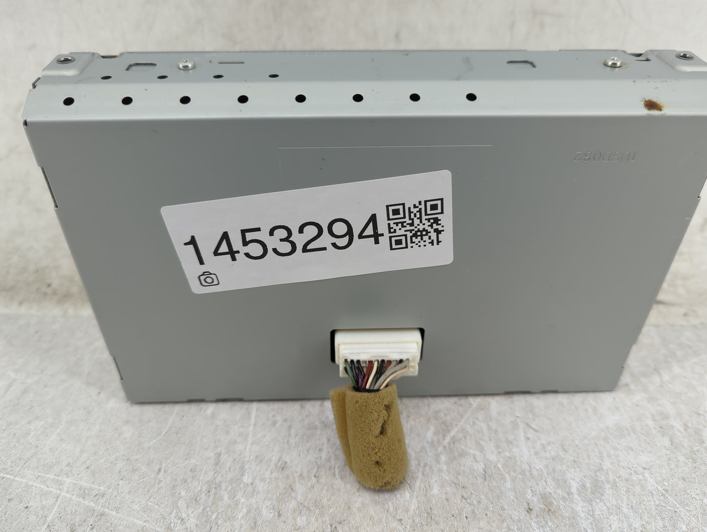 2013-2016 Nissan Pathfinder Information Display Screen - Oemusedautoparts1.com