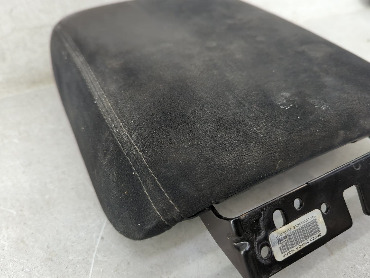 2015 Nissan Pathfinder Center Console Armrest Cover Lid Fits OEM Used Auto Parts - Oemusedautoparts1.com