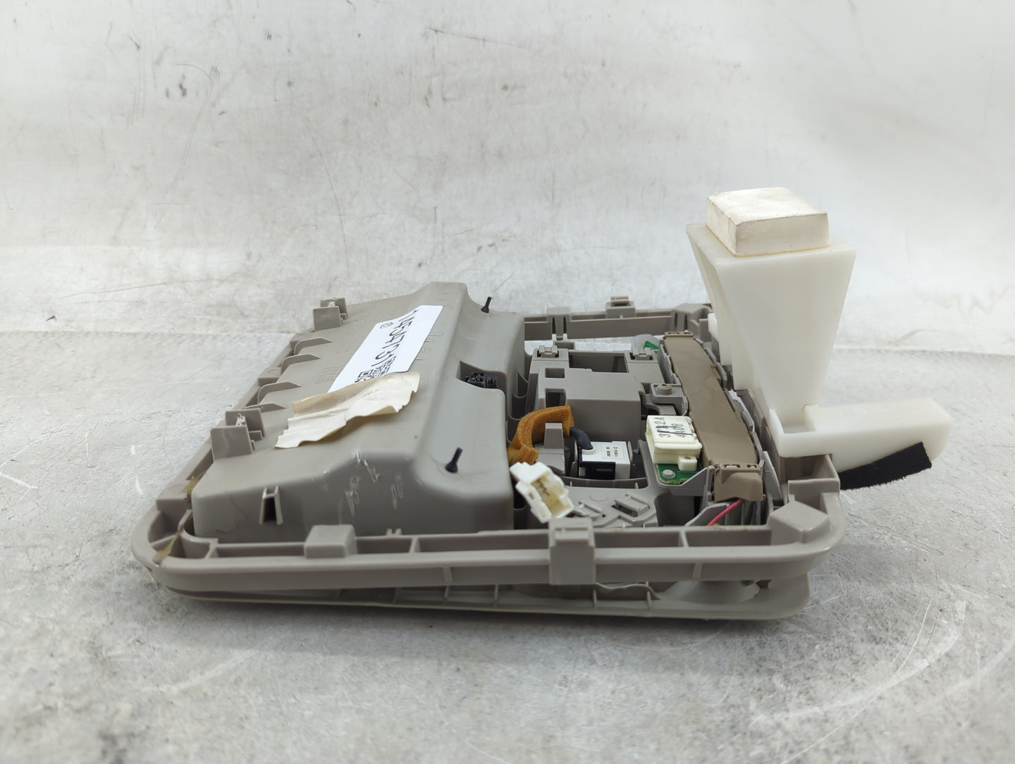 2015 Nissan Pathfinder Overhead Roof Console - Oemusedautoparts1.com