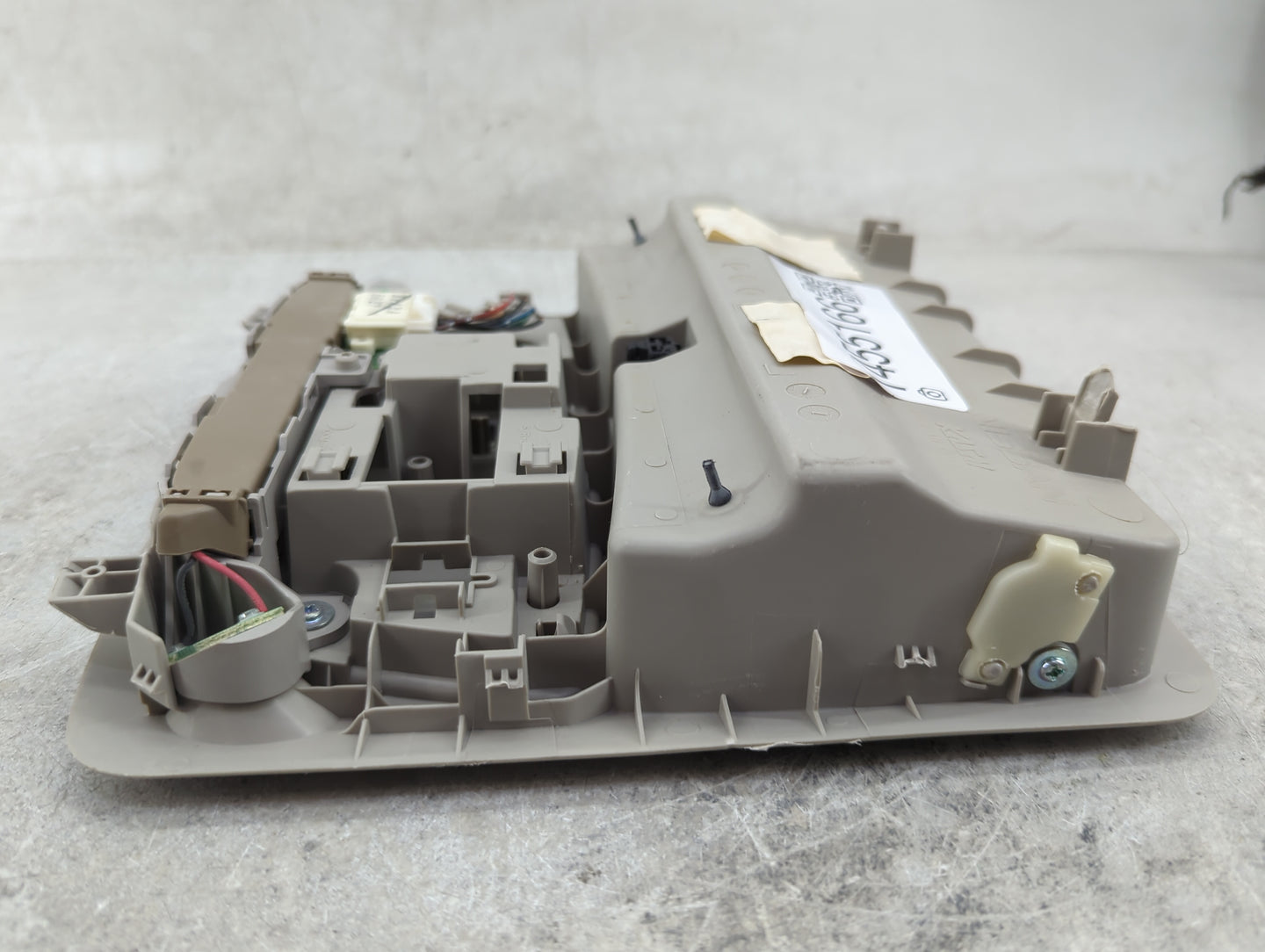 2015 Nissan Pathfinder Overhead Roof Console - Oemusedautoparts1.com