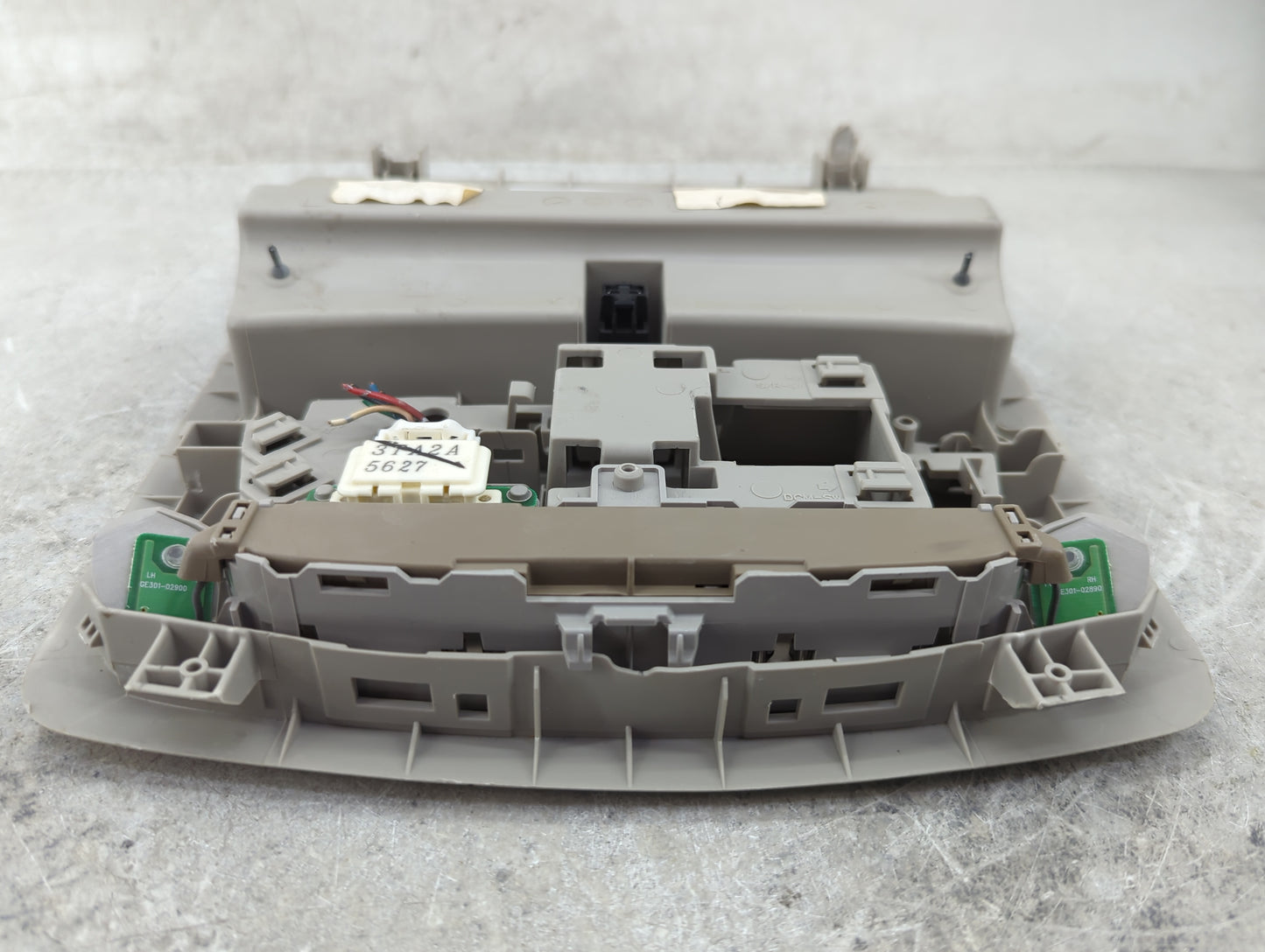 2015 Nissan Pathfinder Overhead Roof Console - Oemusedautoparts1.com
