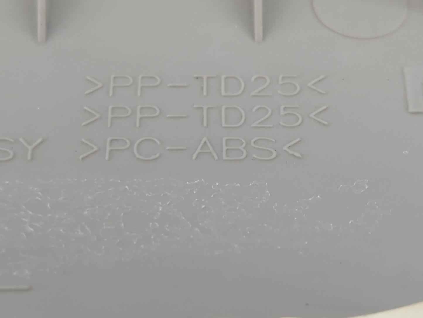 2015 Nissan Pathfinder Overhead Roof Console - Oemusedautoparts1.com