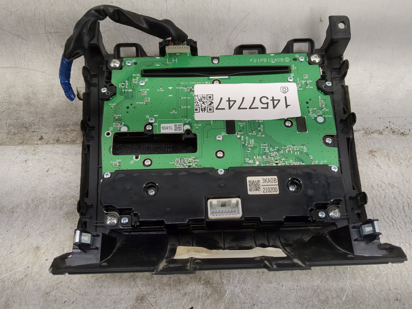 2015 Nissan Pathfinder Radio AM FM Cd Player Receiver Replacement P/N:3KA0B F21PB1Q40B Fits OEM Used Auto Parts - Oemusedaut