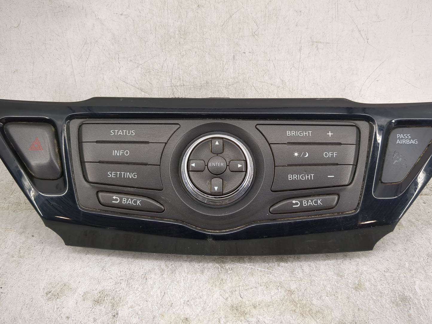 2013-2016 Nissan Pathfinder Information Display Screen 1457748 - Oemusedautoparts1.com