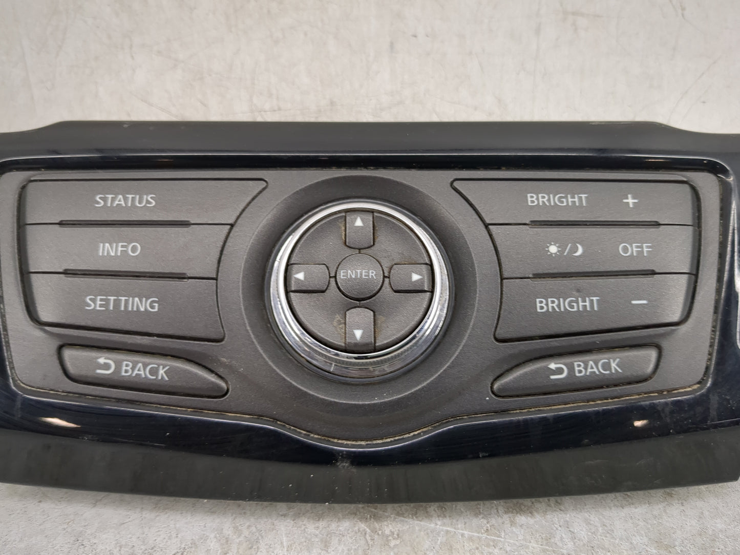 2013-2016 Nissan Pathfinder Information Display Screen 1457748 - Oemusedautoparts1.com