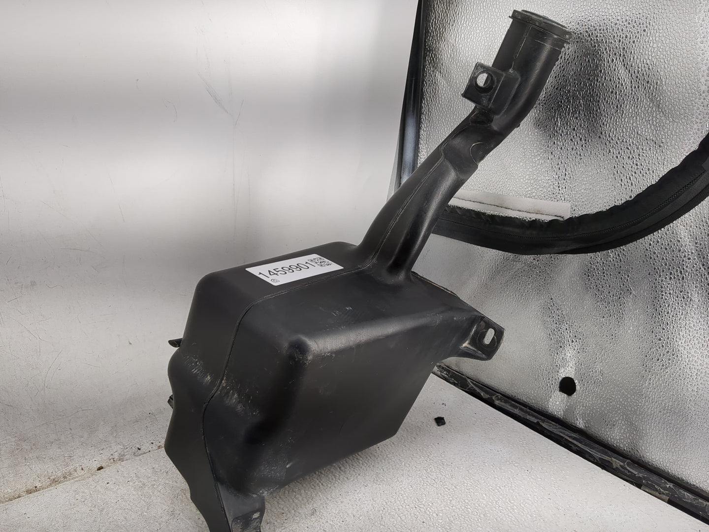 2013-2020 Nissan Pathfinder Windshield Washer Fluid Reservoir Bottle Oem - Oemusedautoparts1.com