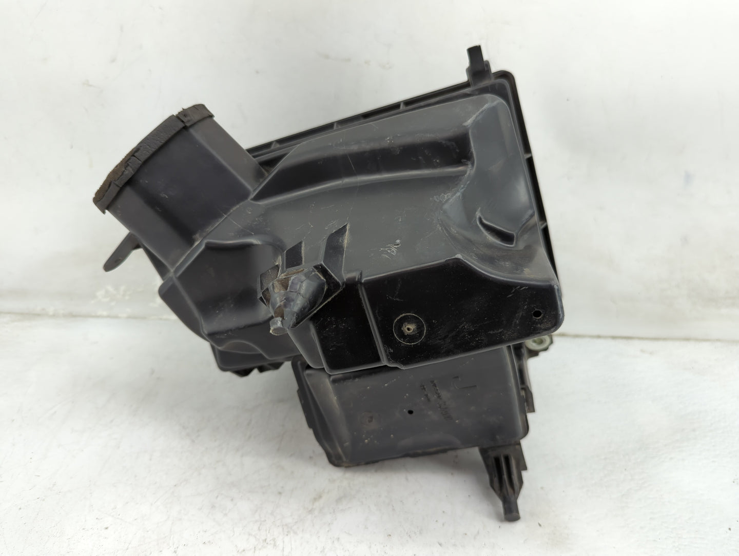 2015 Nissan Pathfinder Air Cleaner Intake-duct Hose Tube - Oemusedautoparts1.com