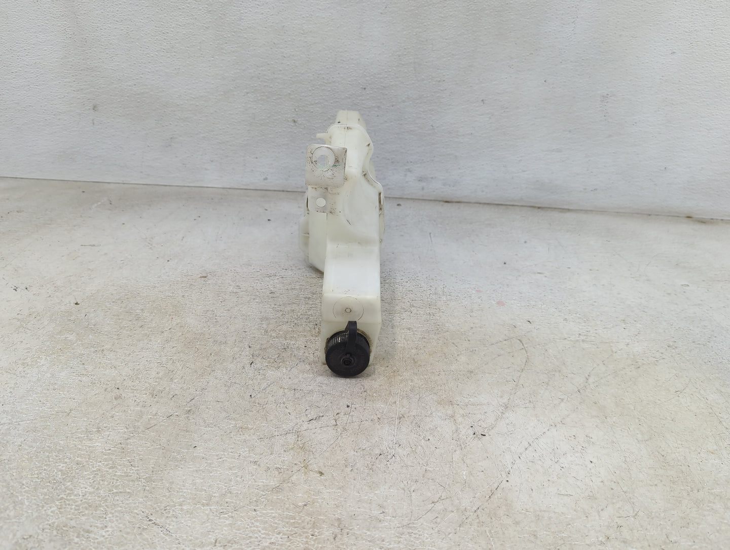 2013 Nissan Pathfinder Radiator Coolant Overflow Expansion Tank Bottle 1460068 - Oemusedautoparts1.com
