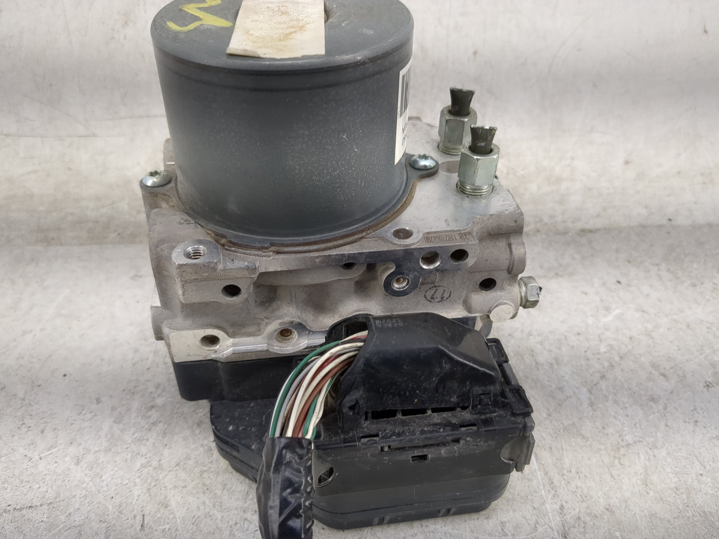 2015 Nissan Pathfinder ABS Pump Control Module Replacement P/N:133000-1640 47660 9PB0A Fits OEM Used Auto Parts - Oemusedaut