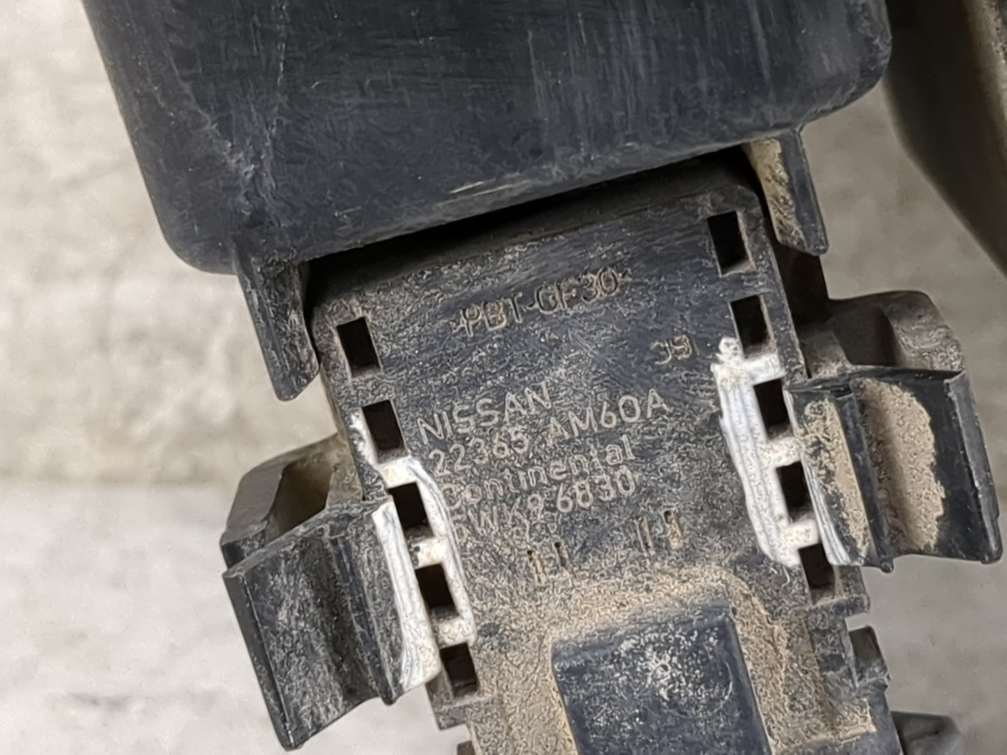 2015 Nissan Pathfinder Fuel Vapor Charcoal Canister 1461829 - Oemusedautoparts1.com