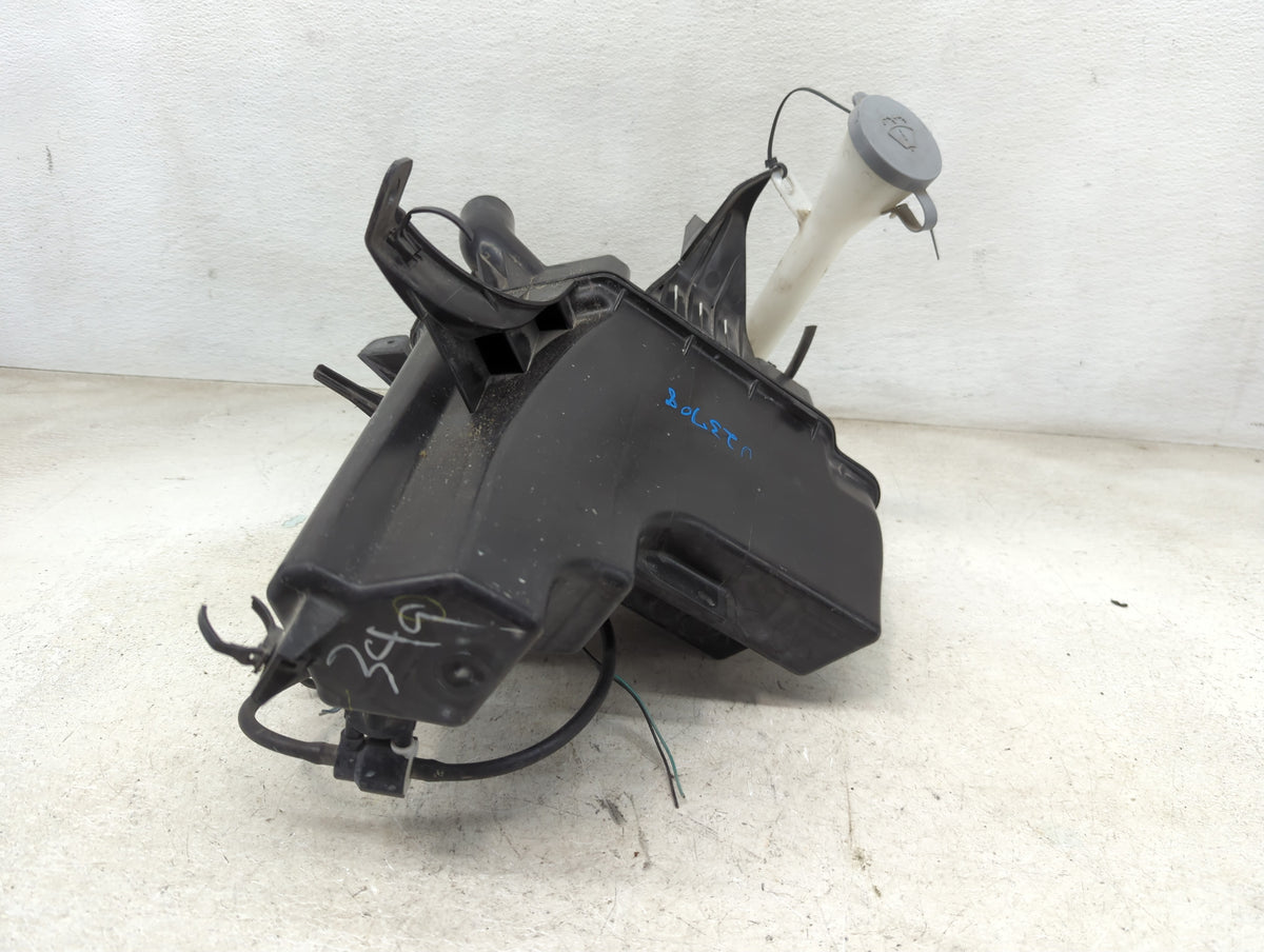 2015 Nissan Pathfinder Windshield Washer Fluid Reservoir Bottle Oem - Oemusedautoparts1.com