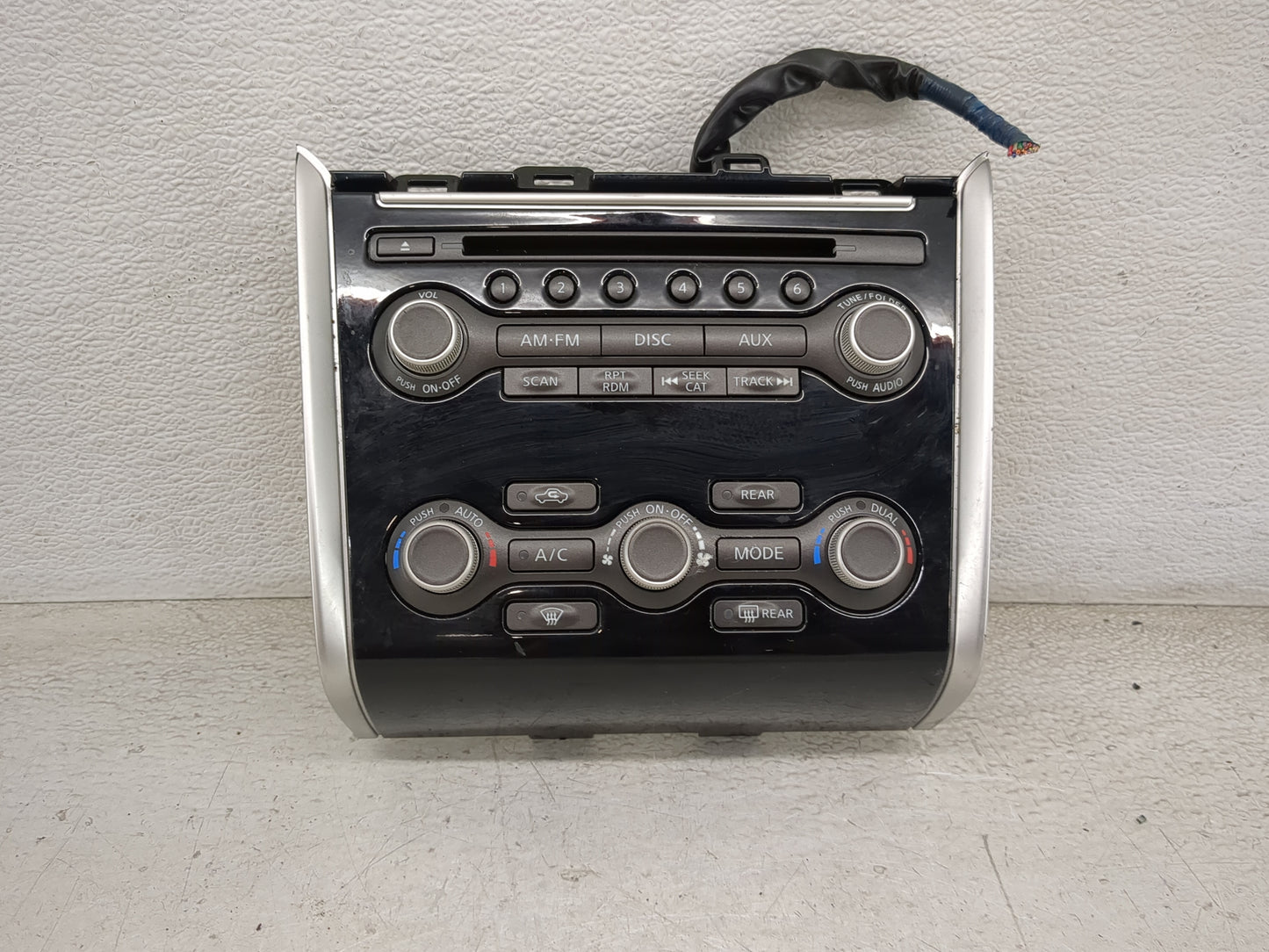 2013-2016 Nissan Pathfinder Radio Control Panel 1467647 - Oemusedautoparts1.com