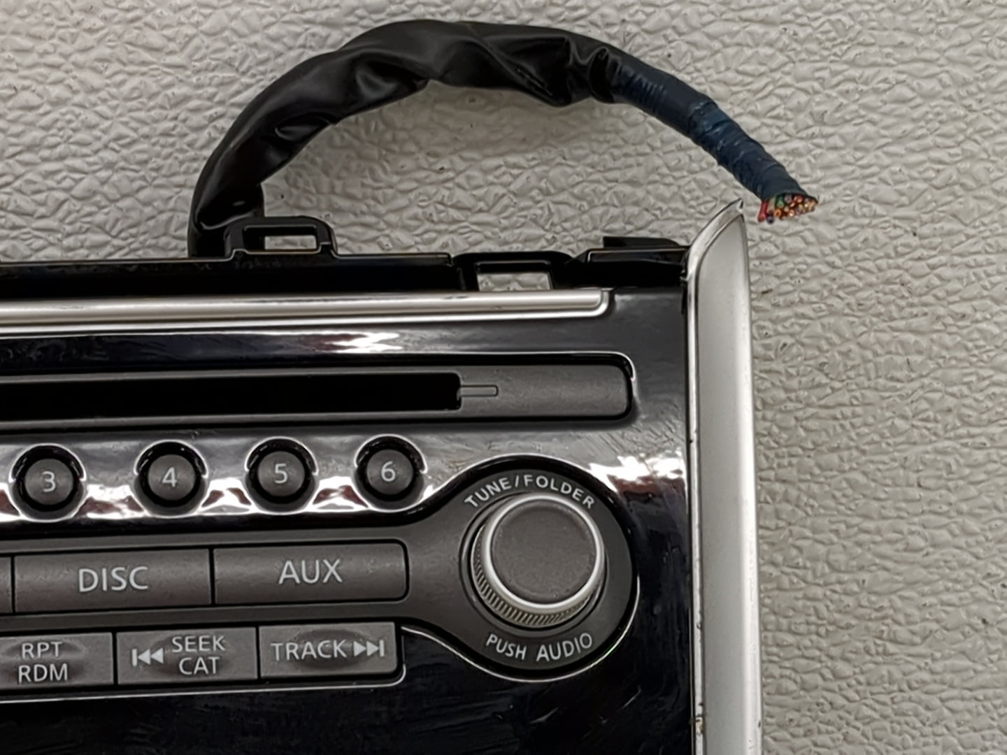 2013-2016 Nissan Pathfinder Radio Control Panel 1467647 - Oemusedautoparts1.com